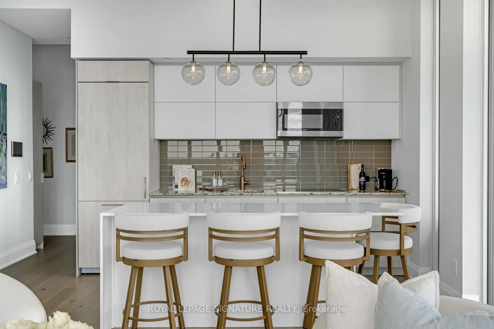 21 Park Street E #1103