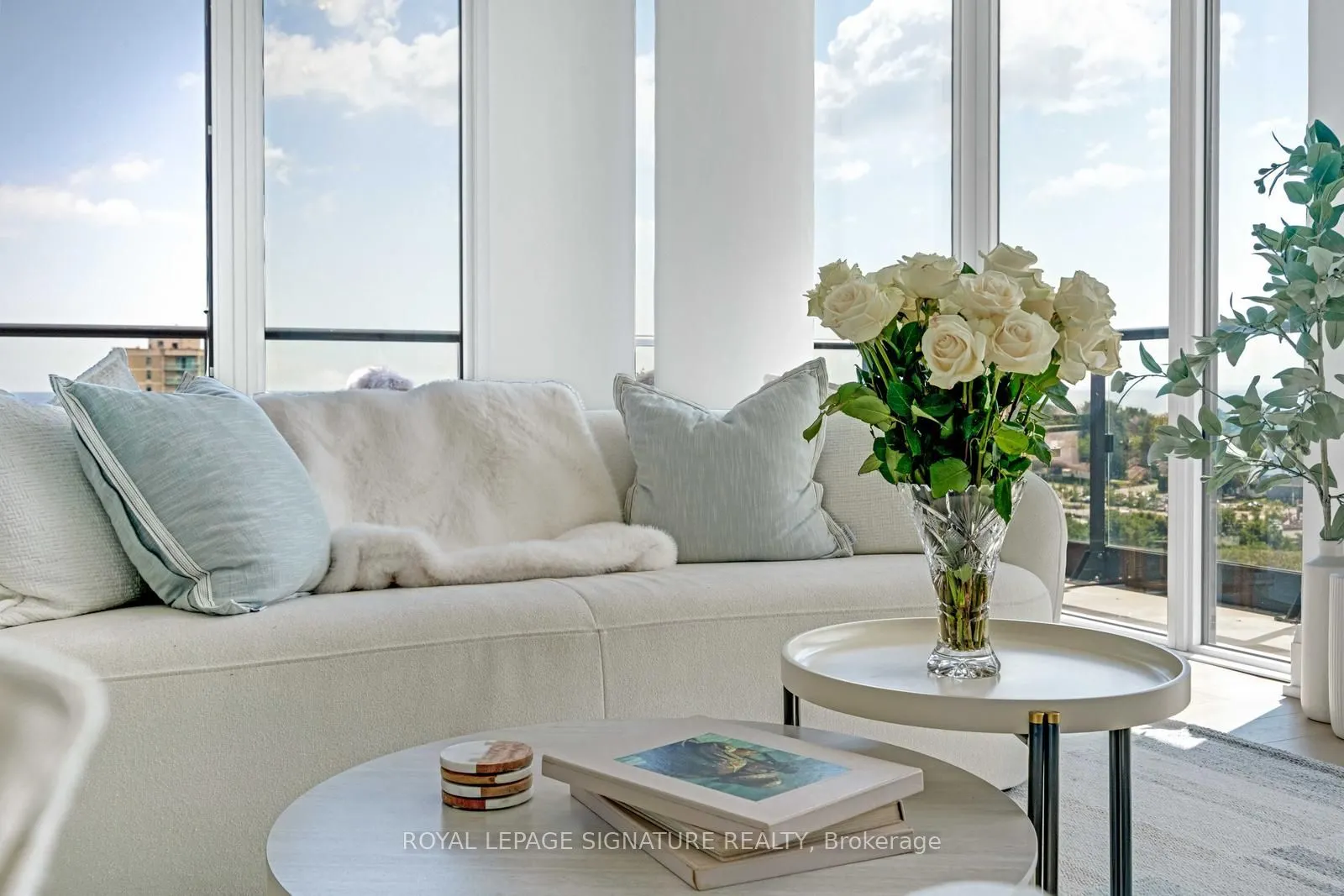 21 Park Street E #1103