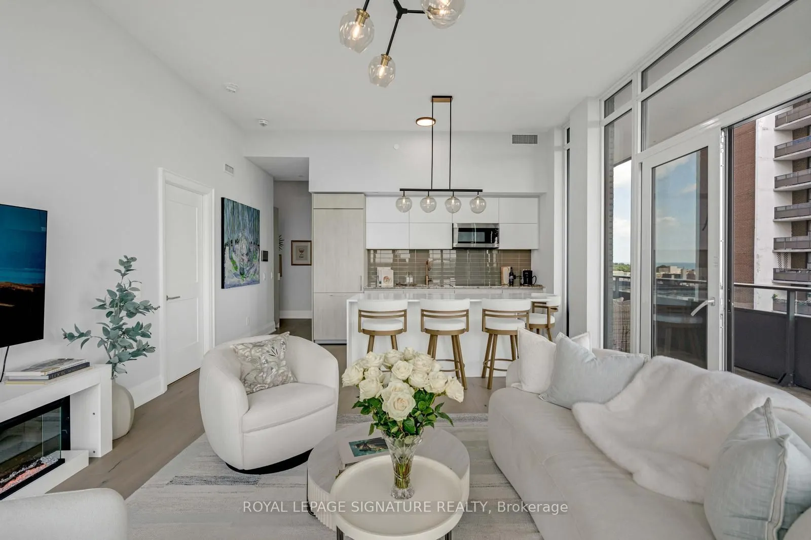 21 Park Street E #1103
