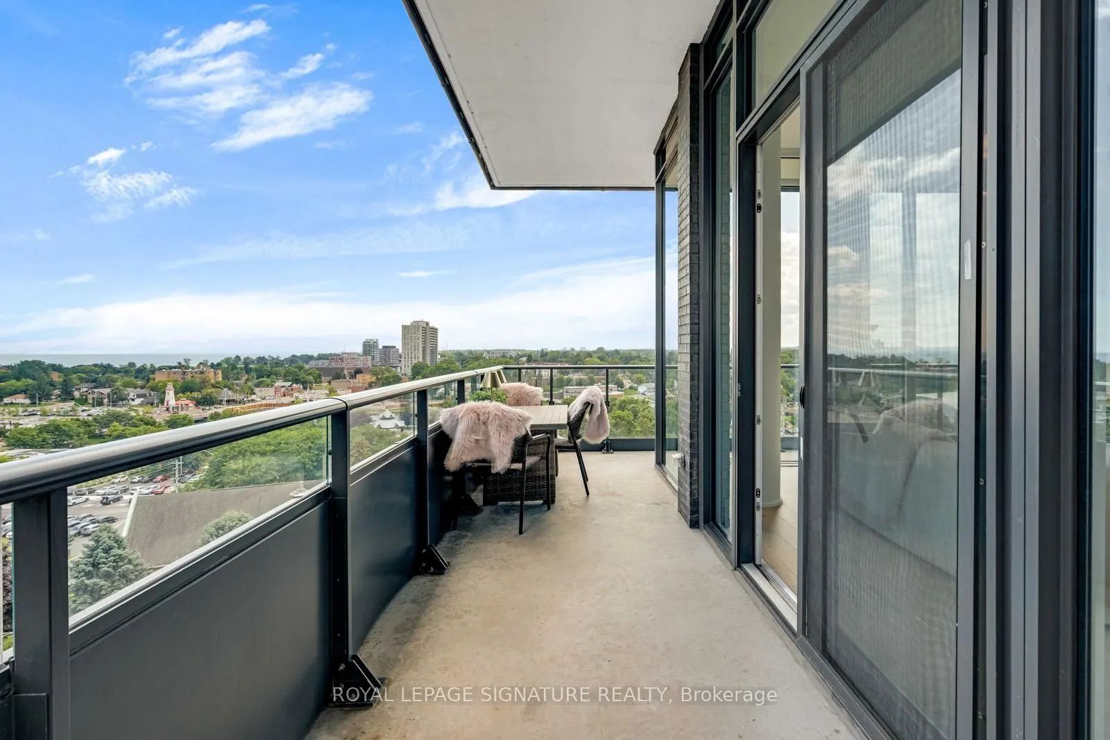 21 Park Street E #1103