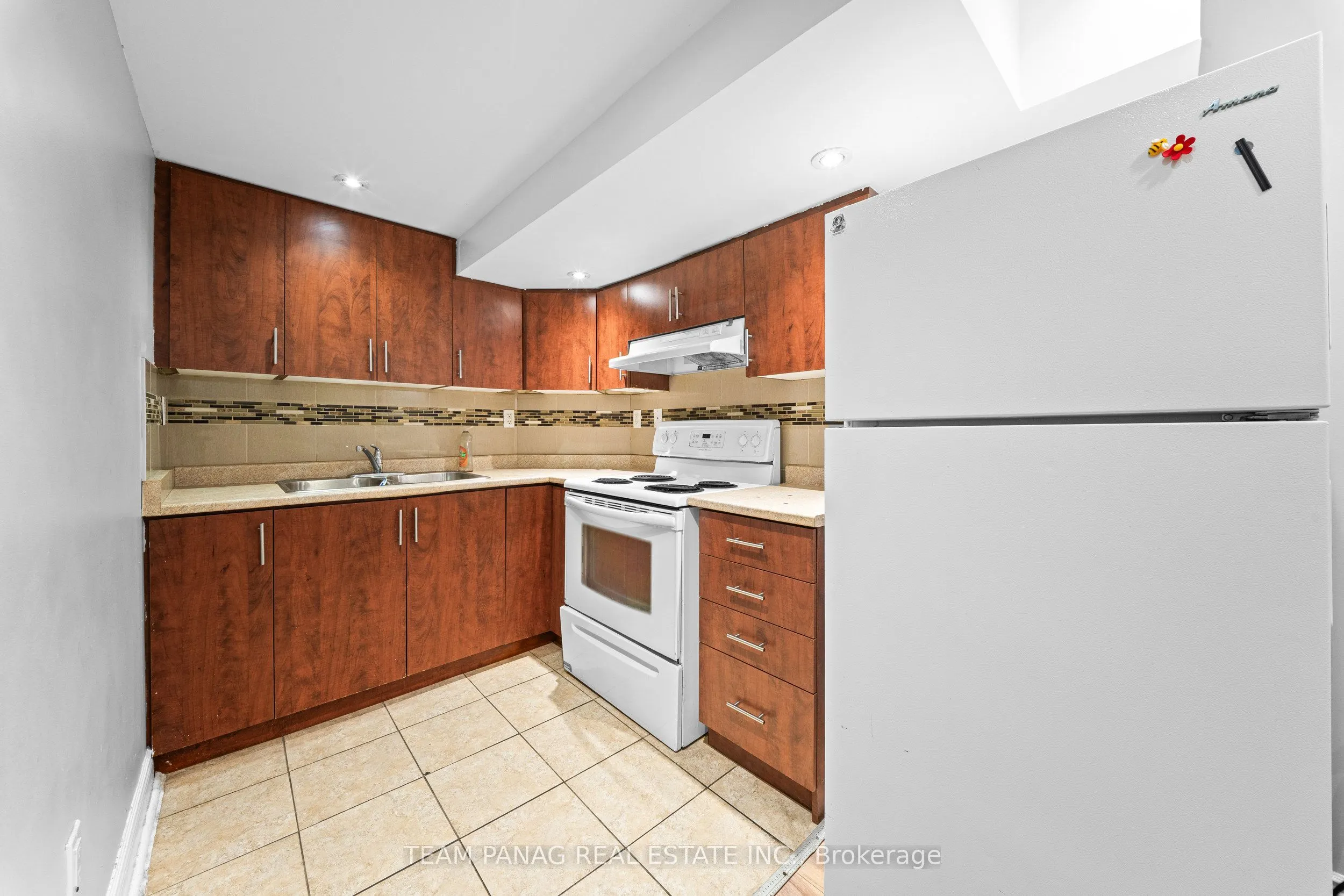 13 Seafair Crescent