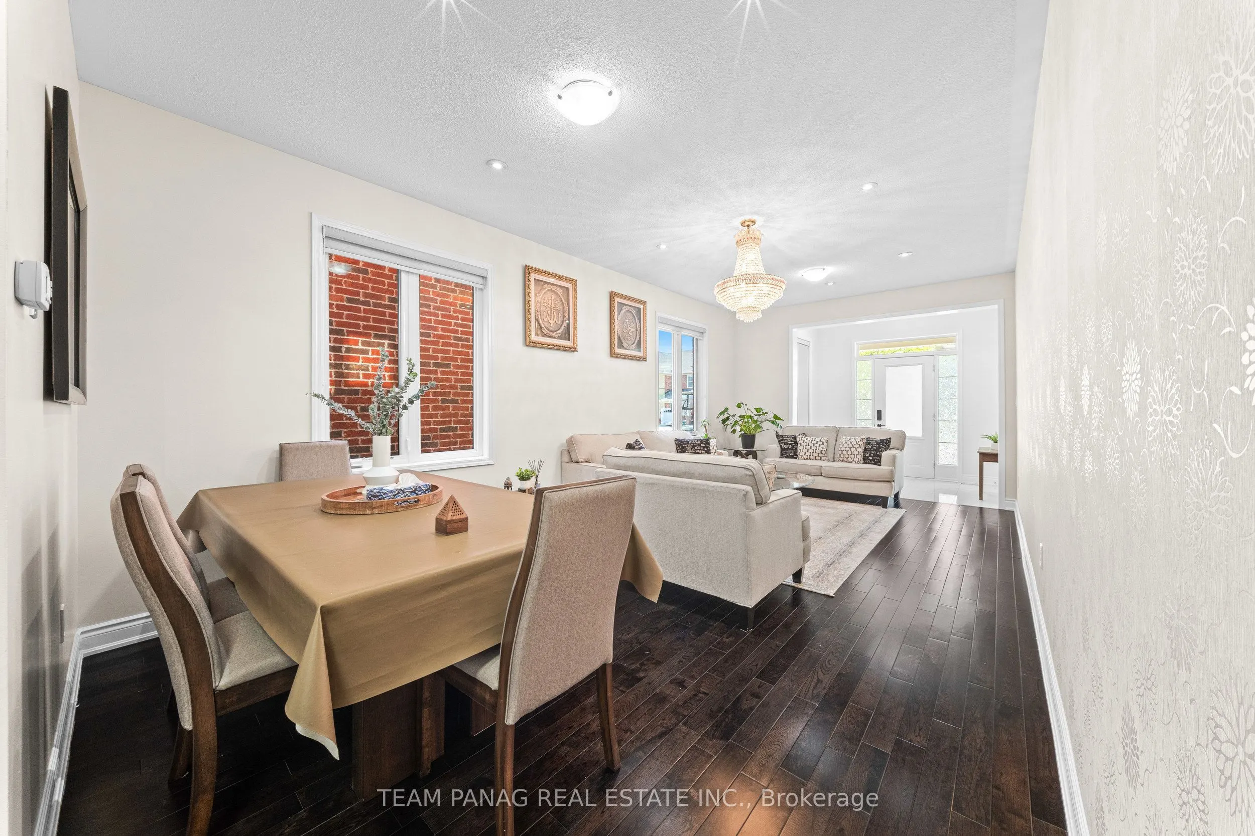 13 Seafair Crescent