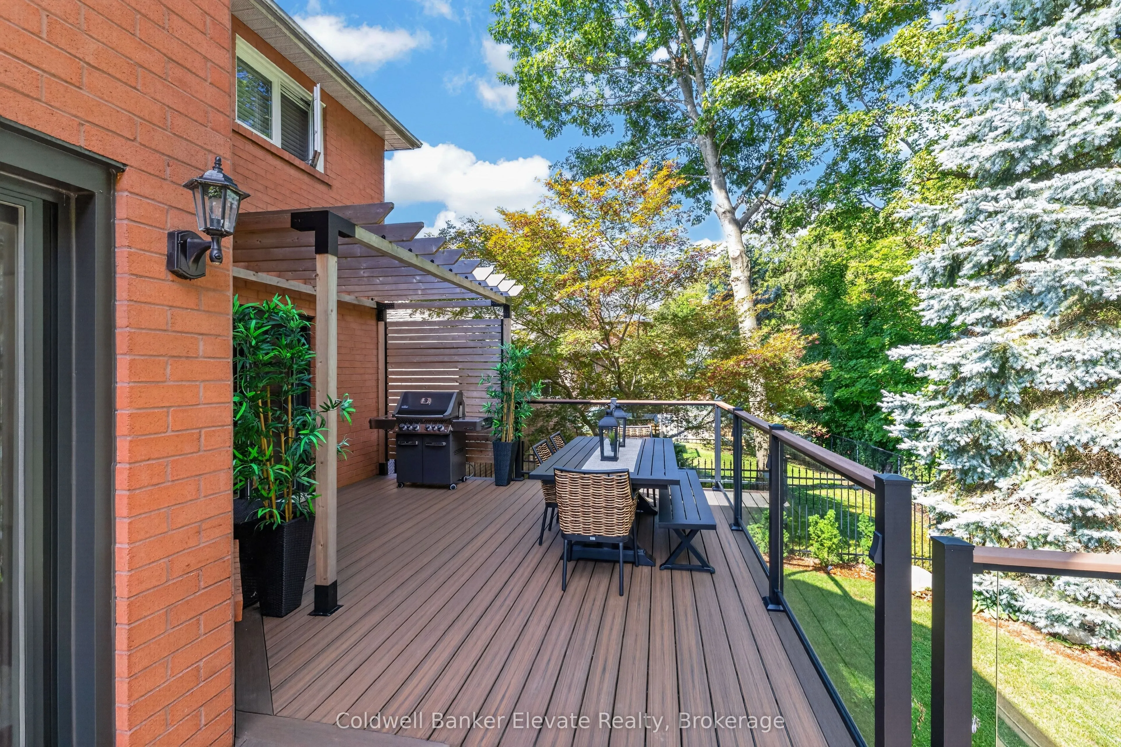 51 Gollop Crescent