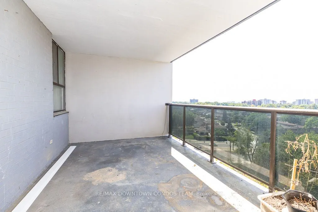10 Tobermory Drive #1004