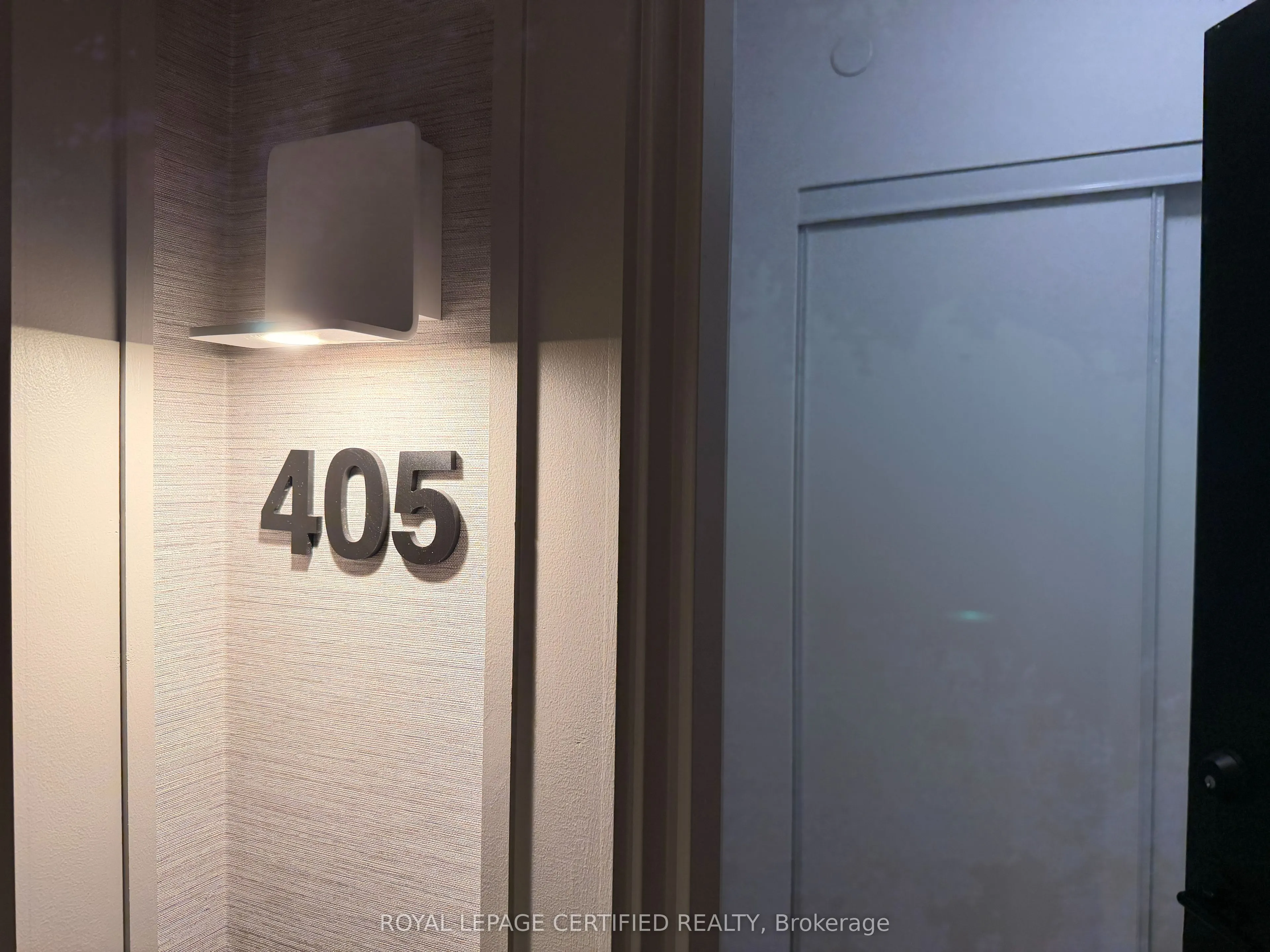 556 Marlee Avenue #405