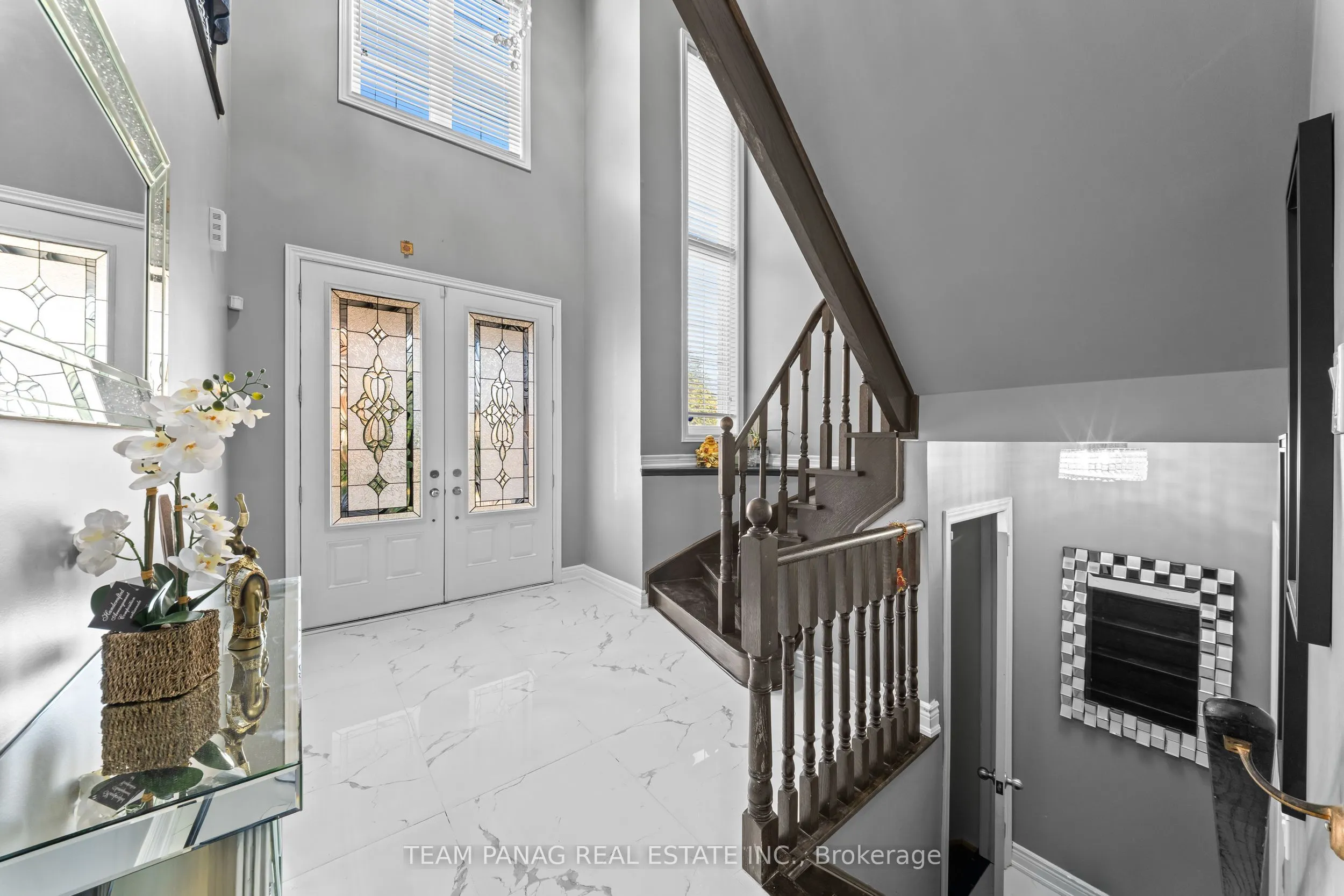 91 Campwood Crescent