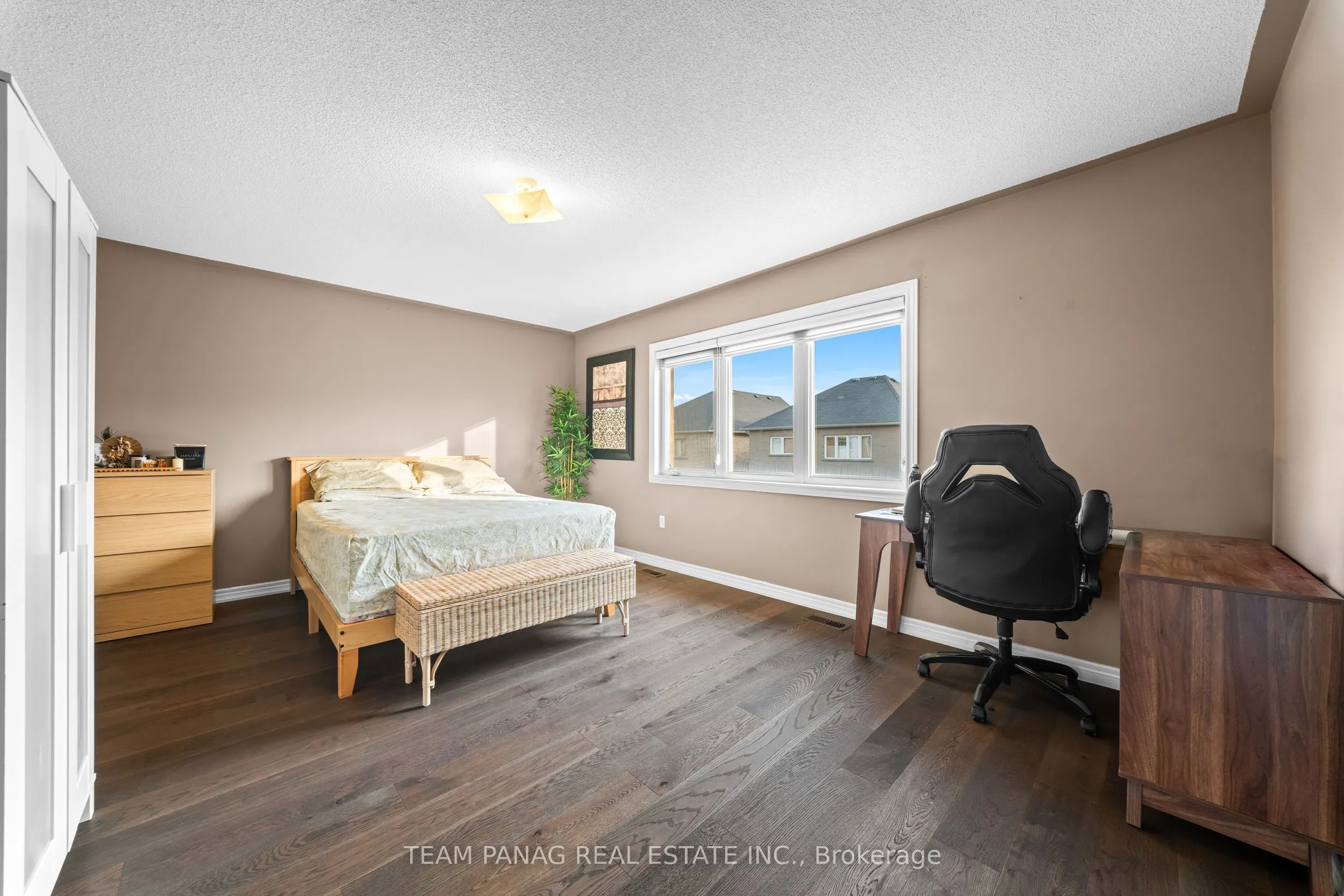 91 Campwood Crescent