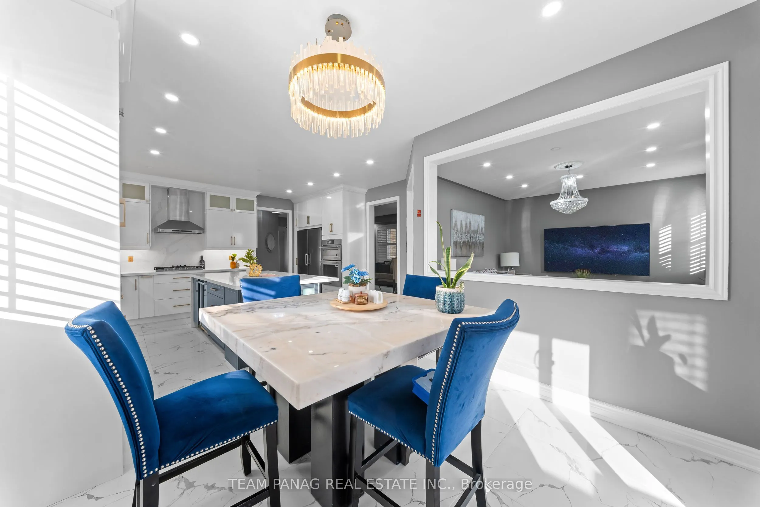 91 Campwood Crescent