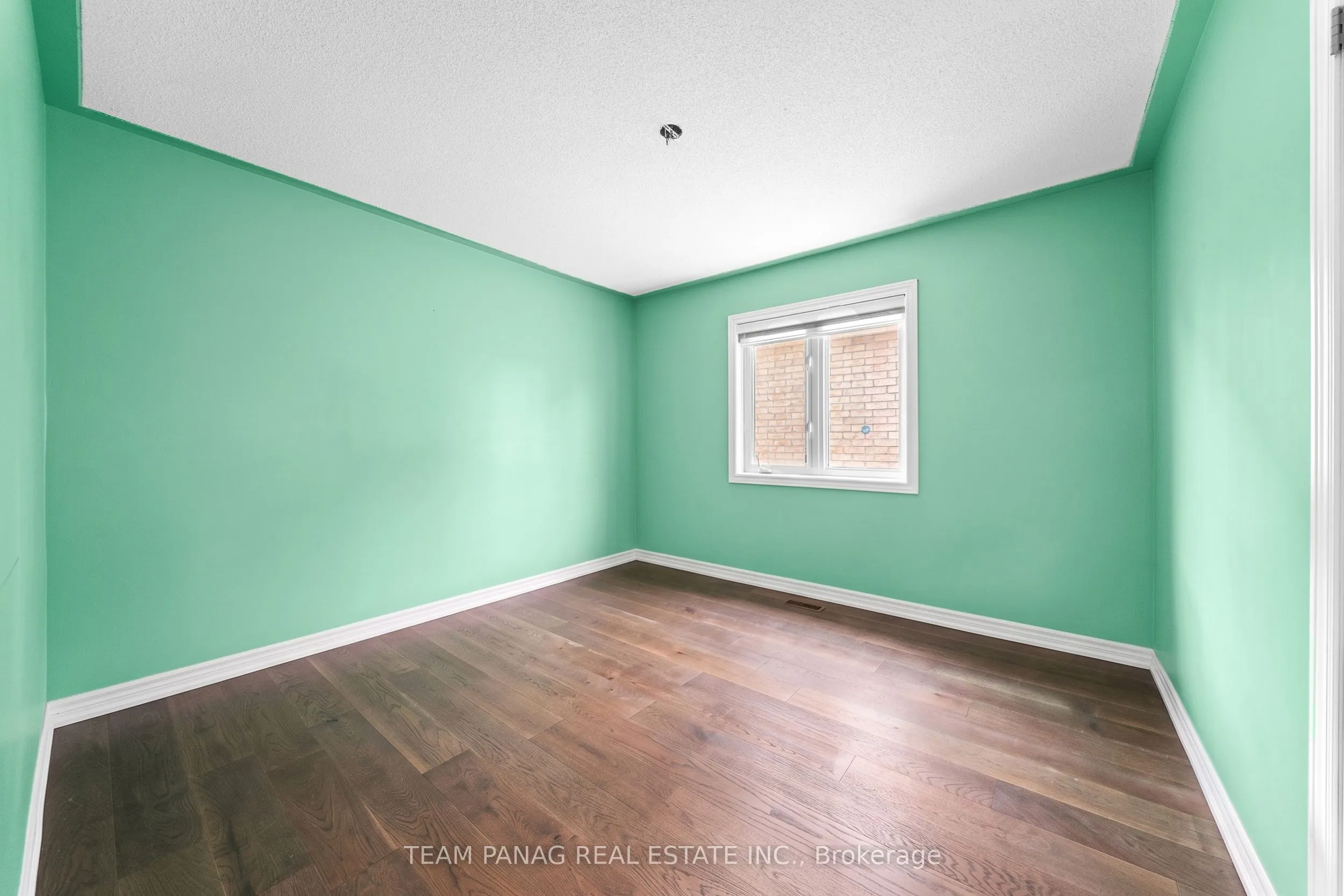 91 Campwood Crescent