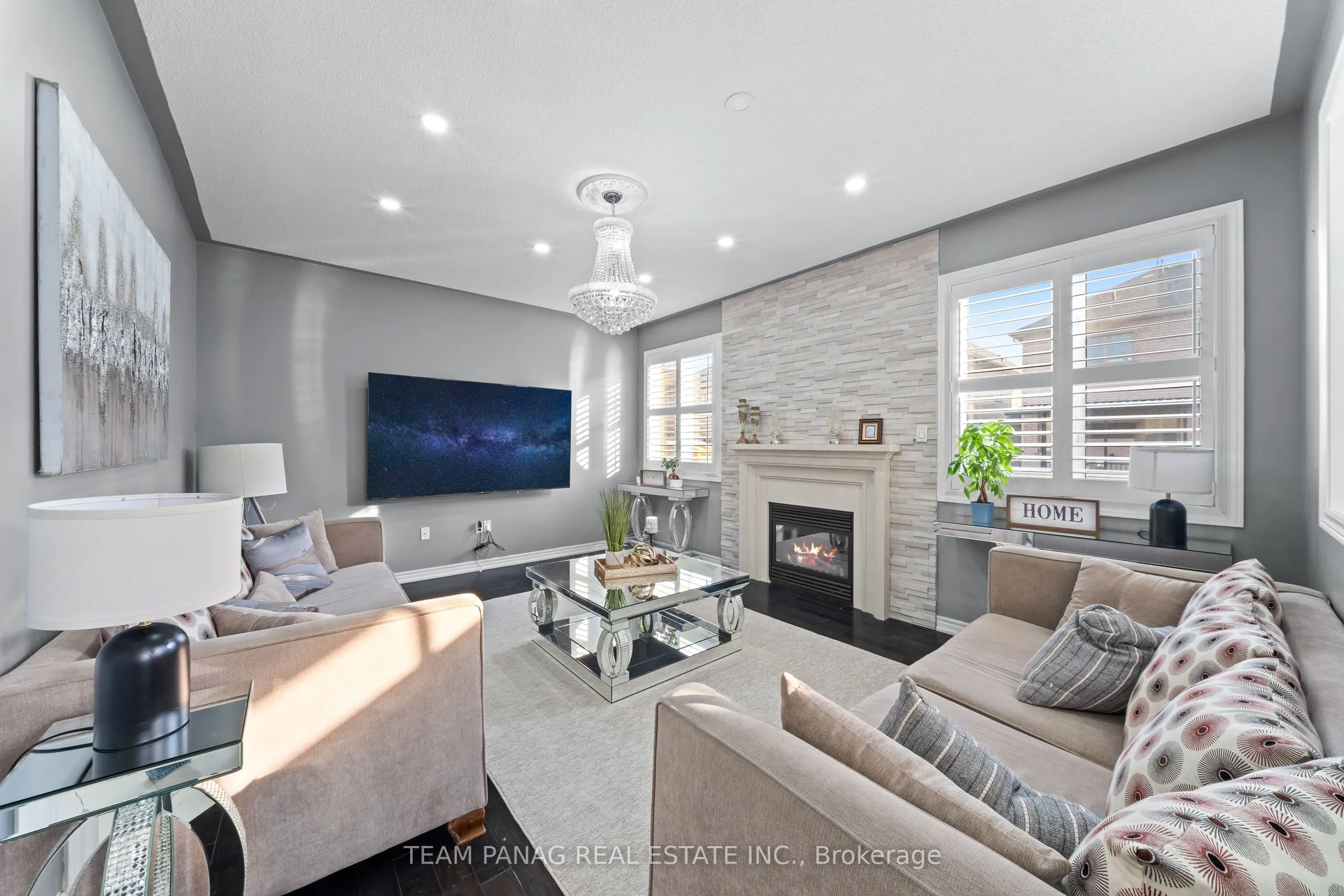 91 Campwood Crescent