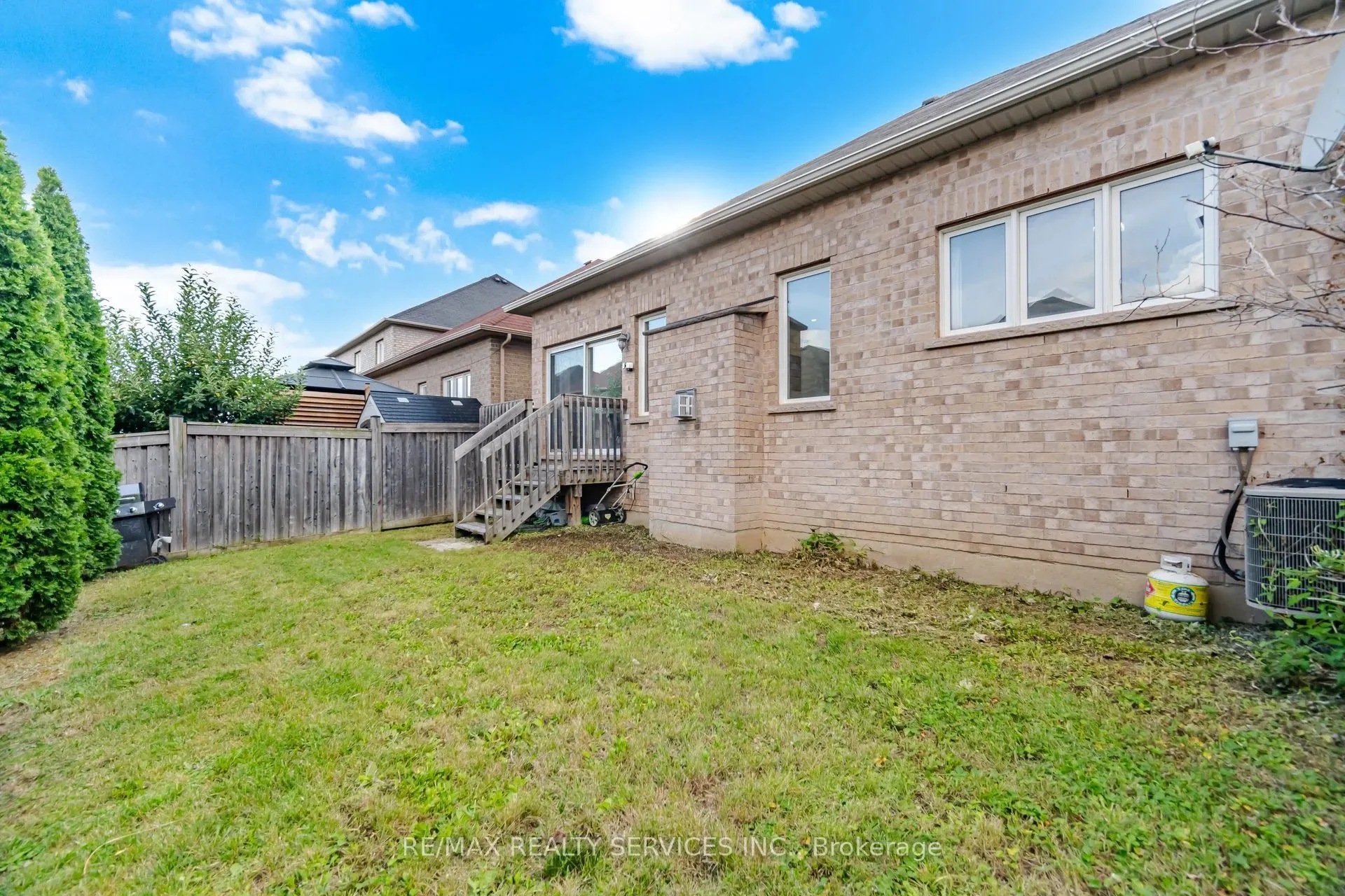 40 Balin Crescent