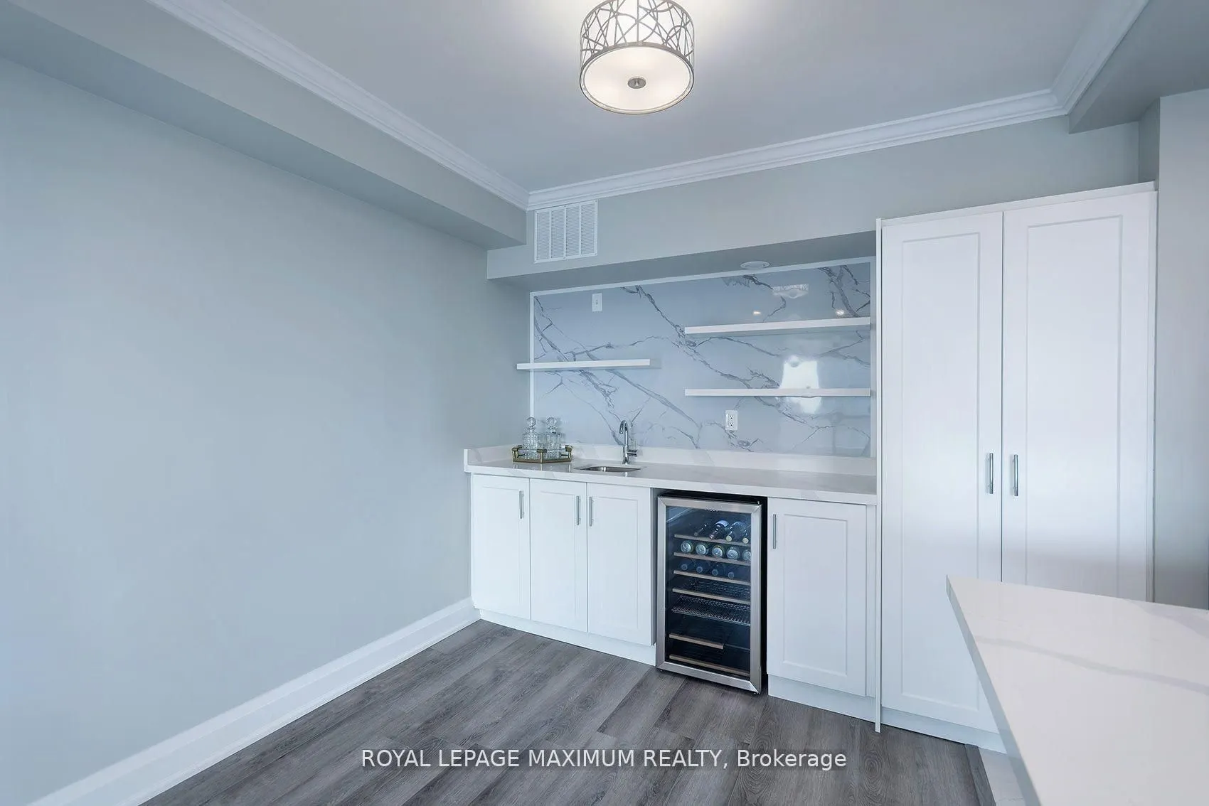 50 Elm Drive E #1205