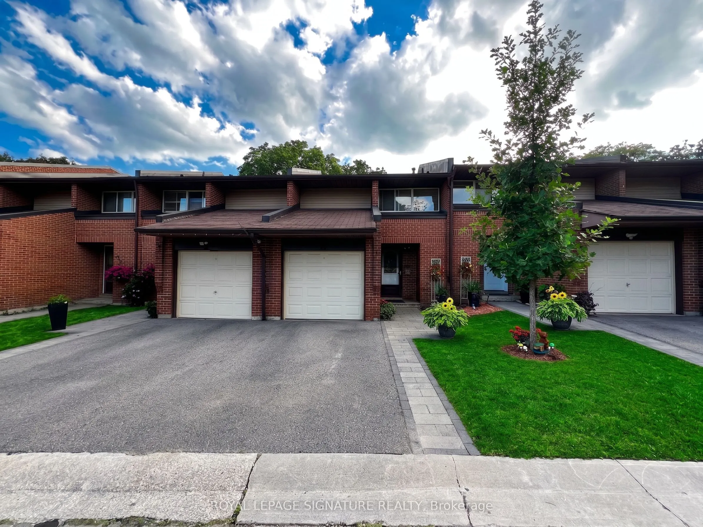 2301 Derry Road W #33