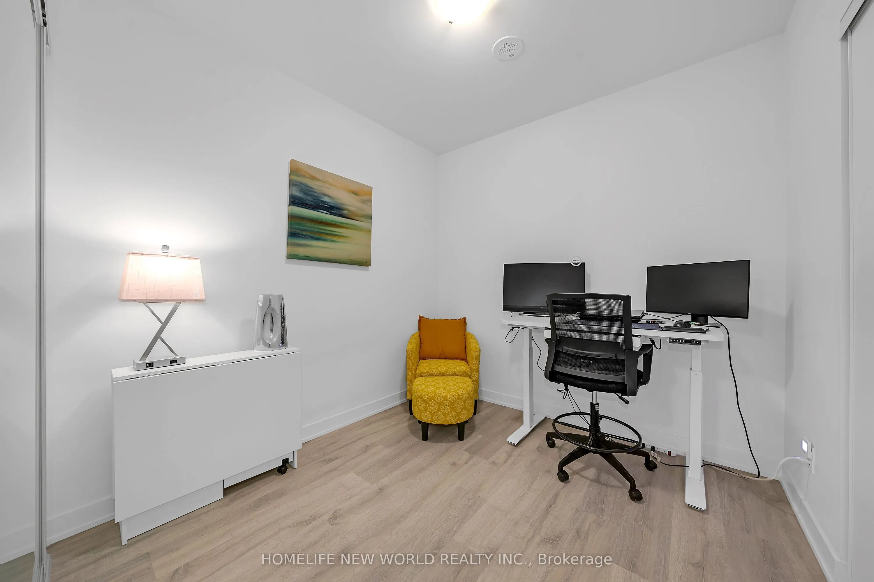 251 Manitoba Street #412