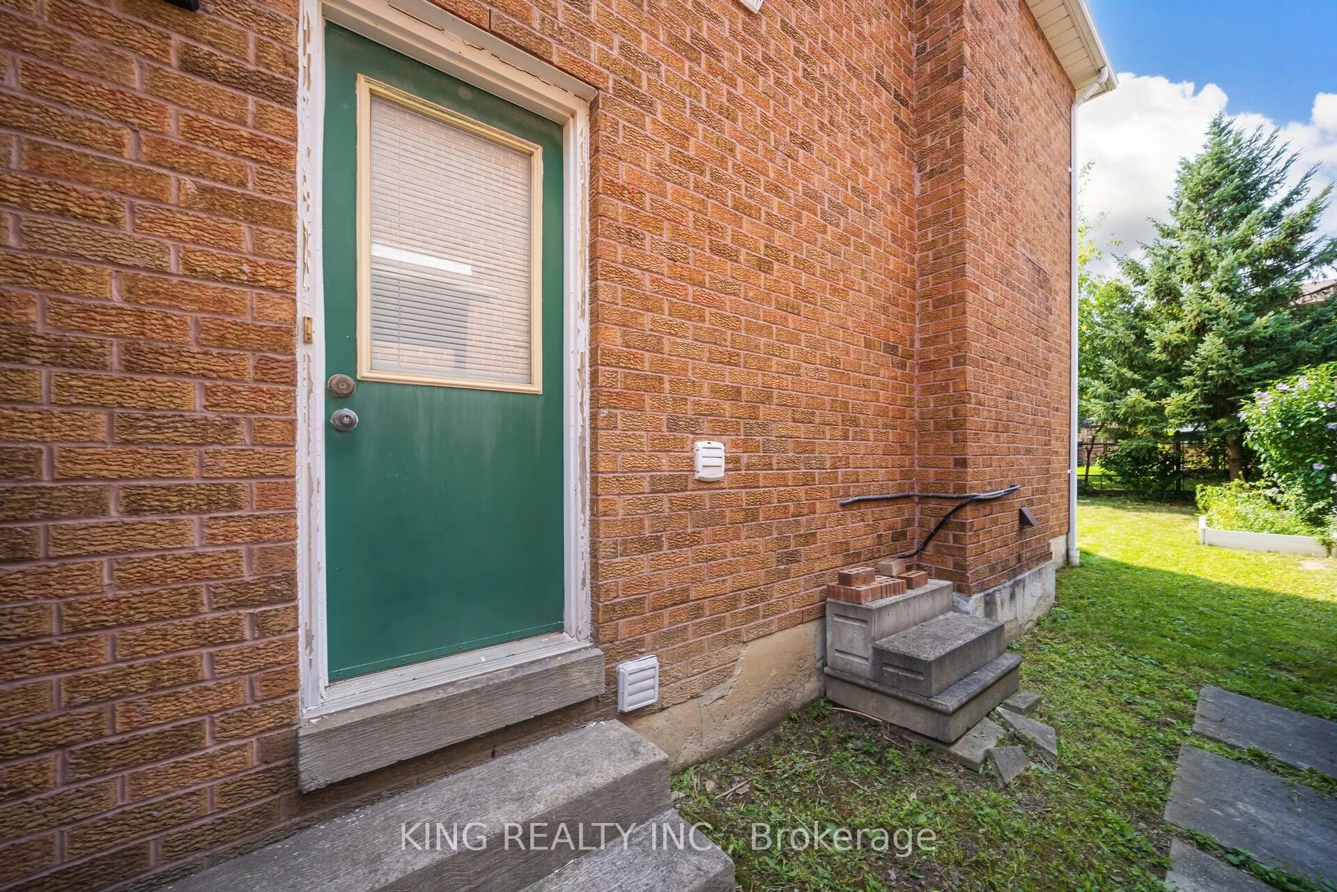 52 Leeward Drive