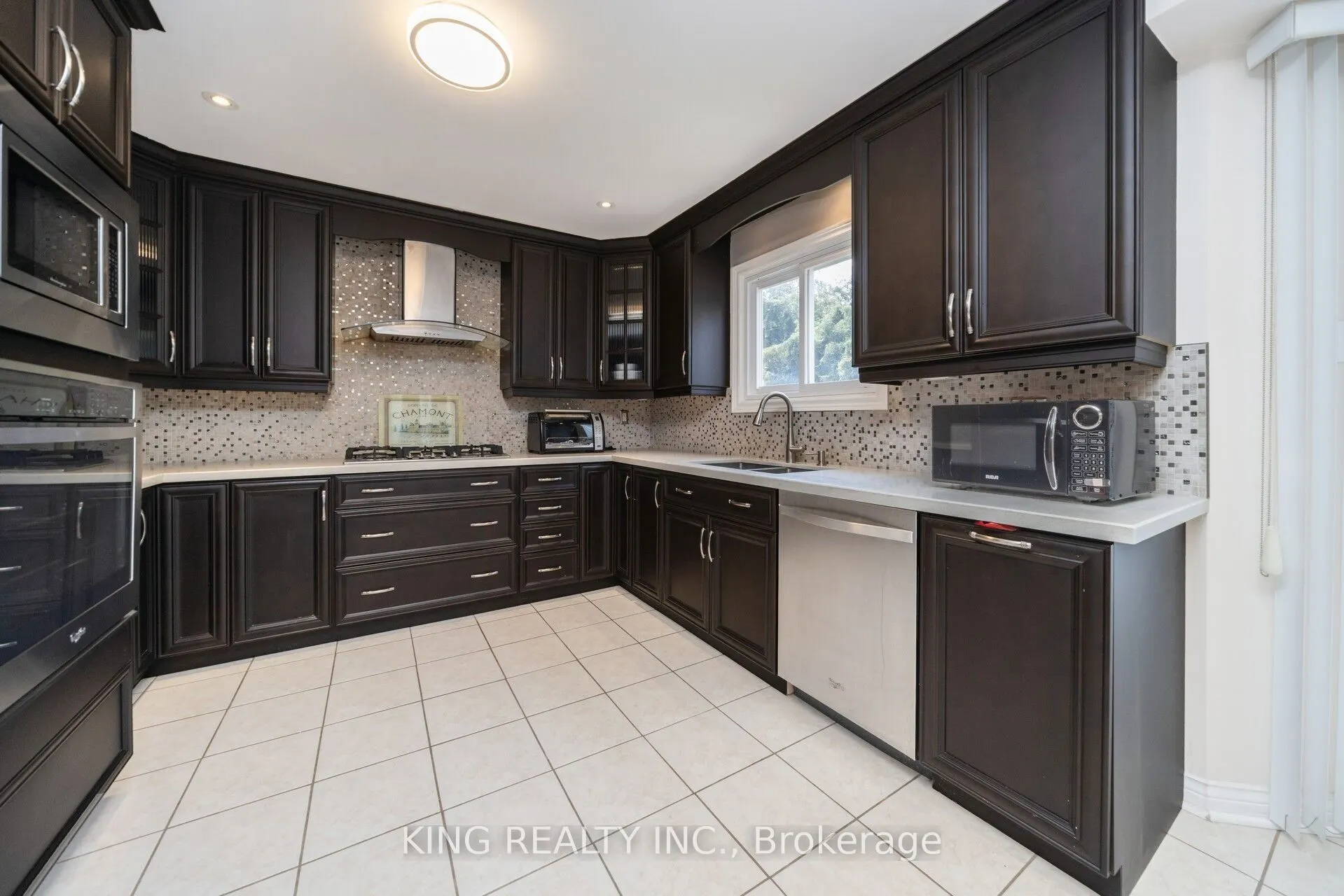 52 Leeward Drive