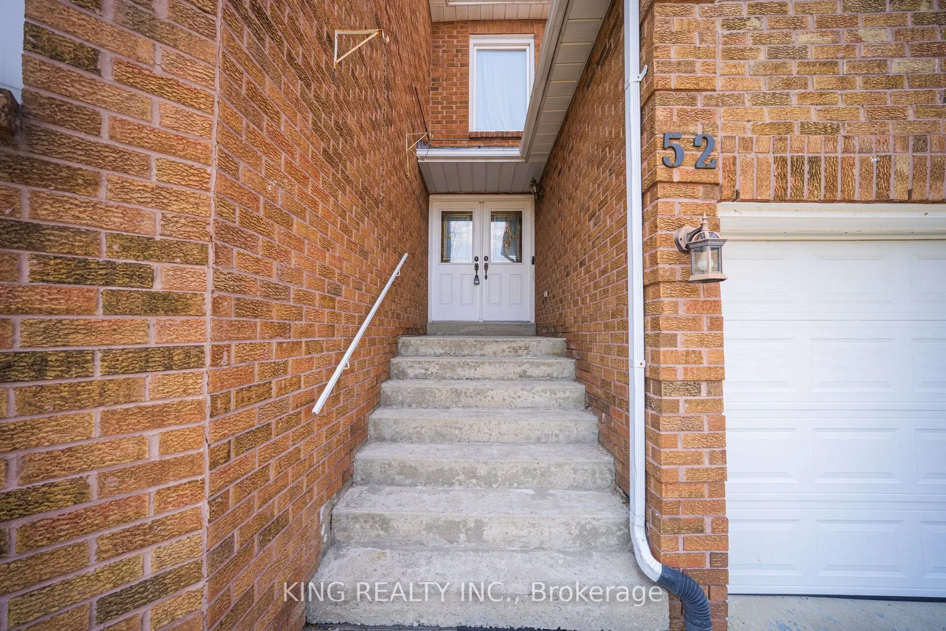 52 Leeward Drive