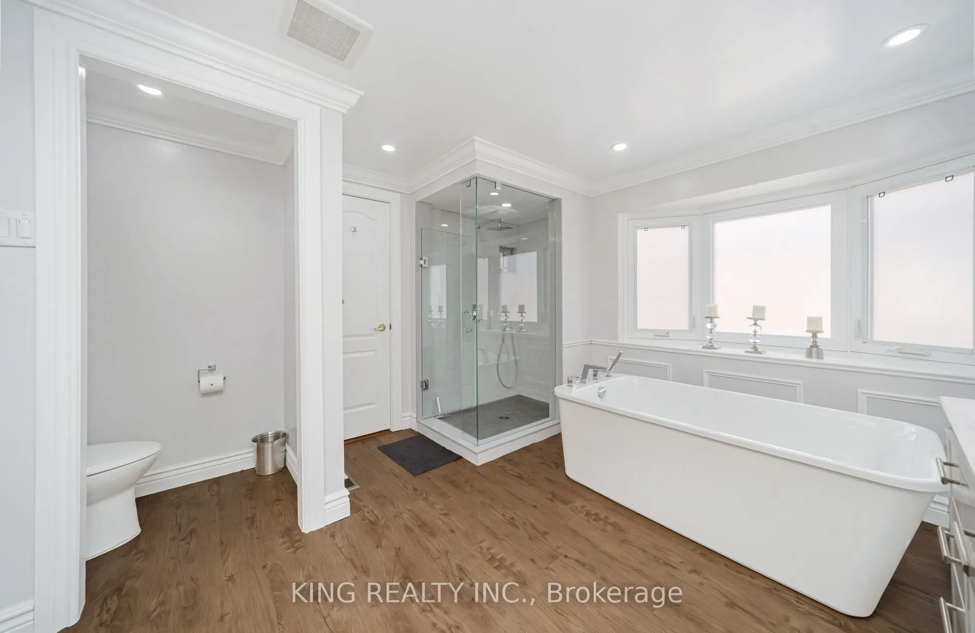 52 Leeward Drive