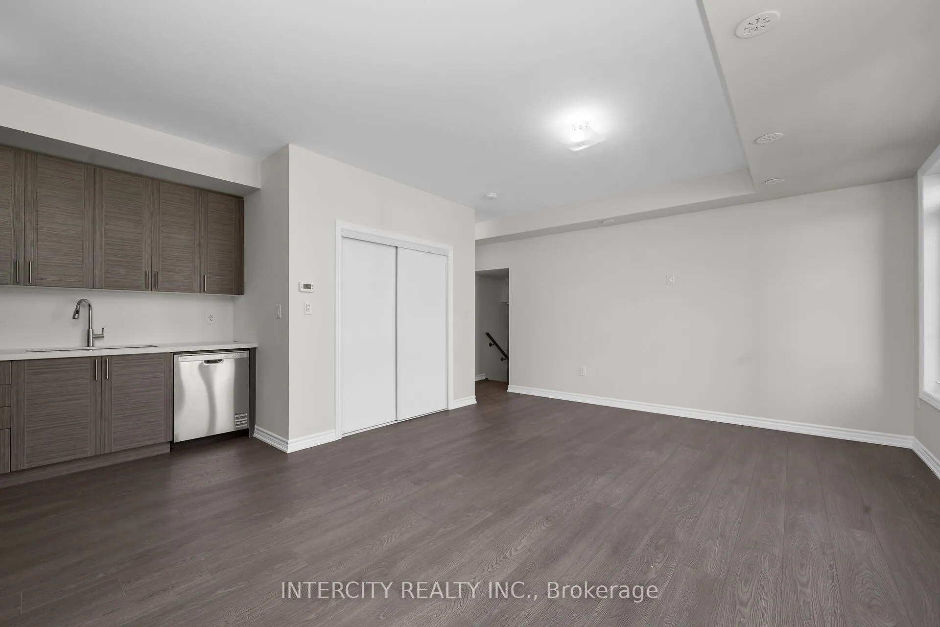567 Tim Manley Avenue #16z