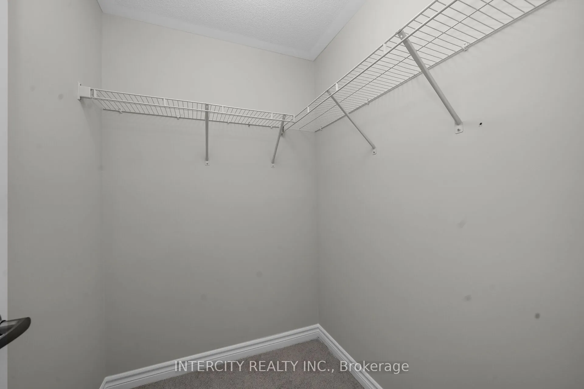567 Tim Manley Avenue #16z