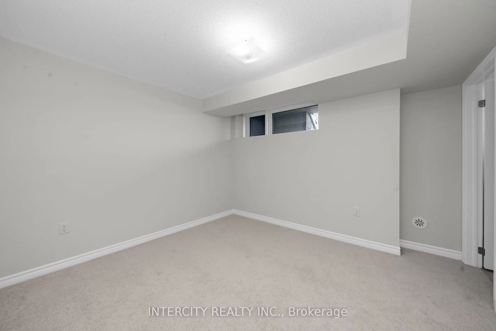 567 Tim Manley Avenue #16z