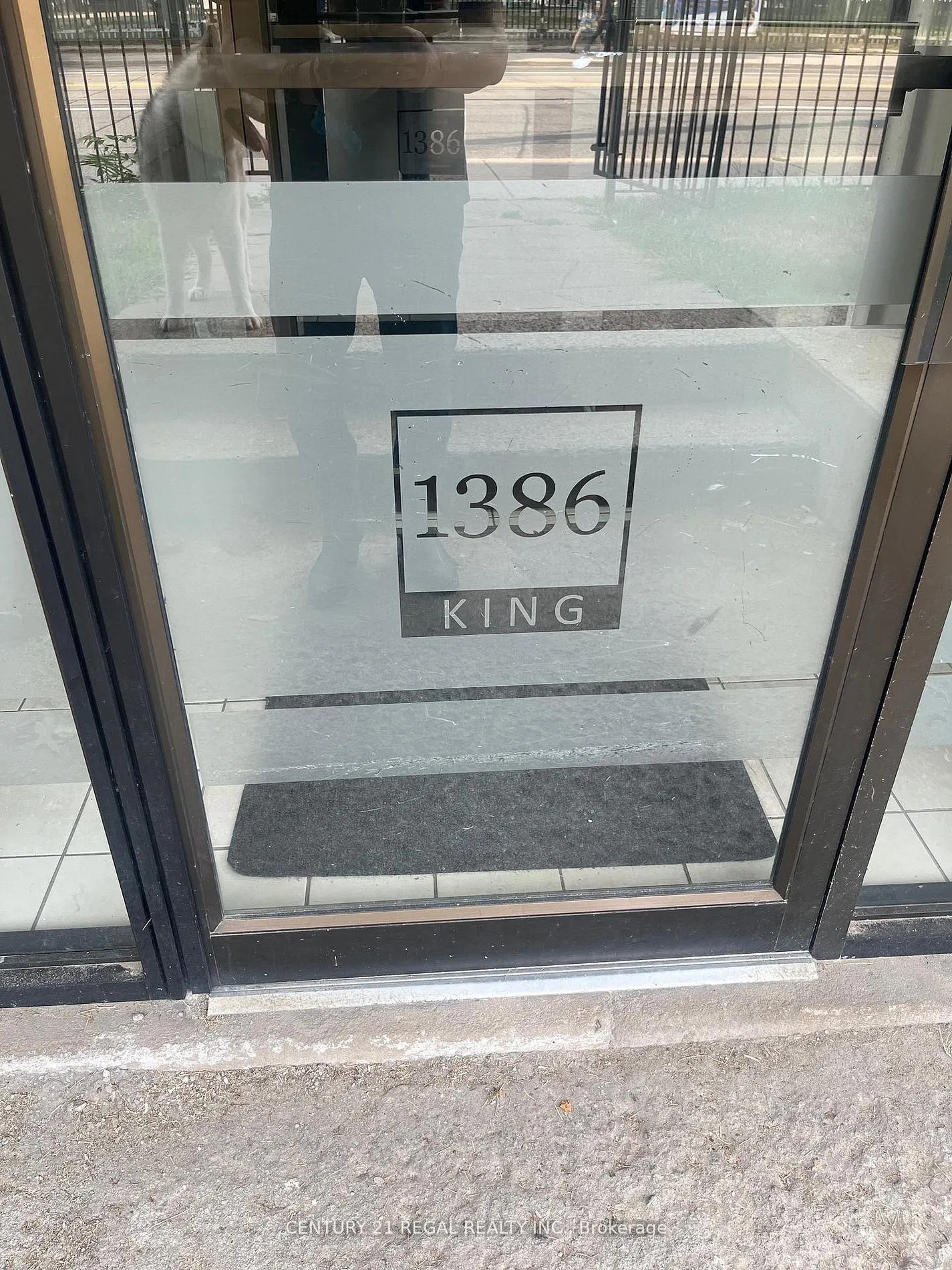 1384 King Street W
