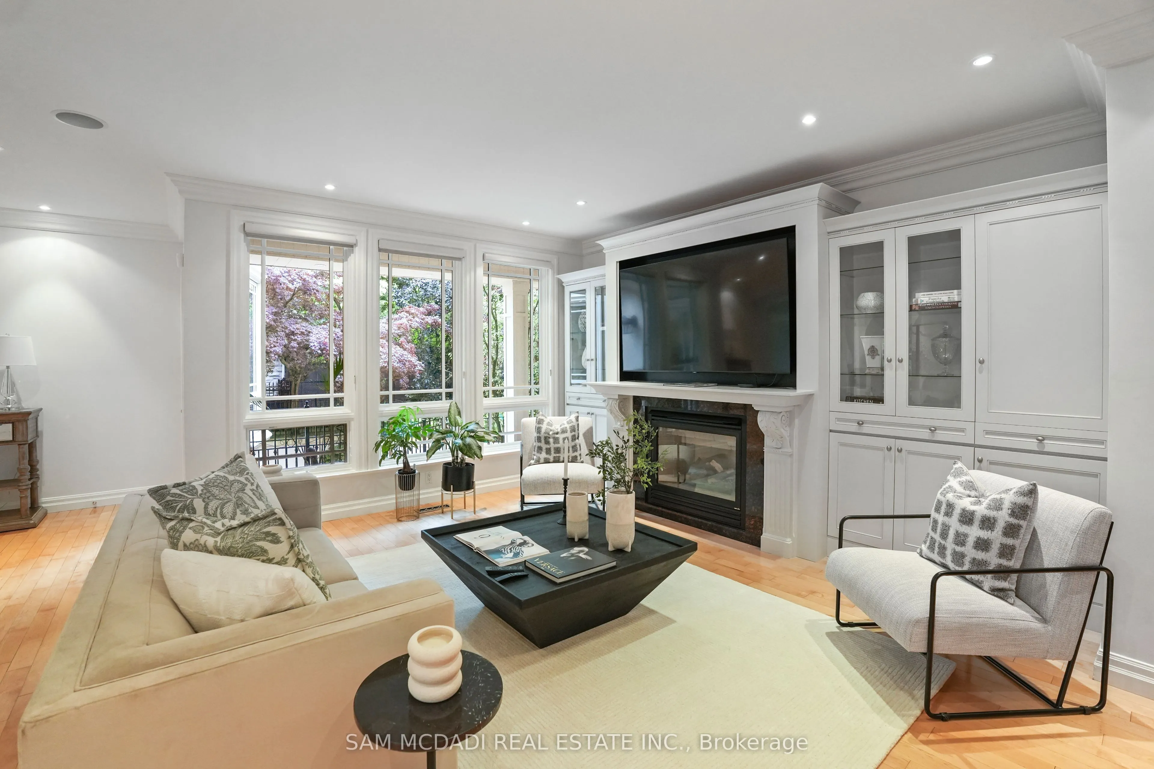 1382 Aldo Drive