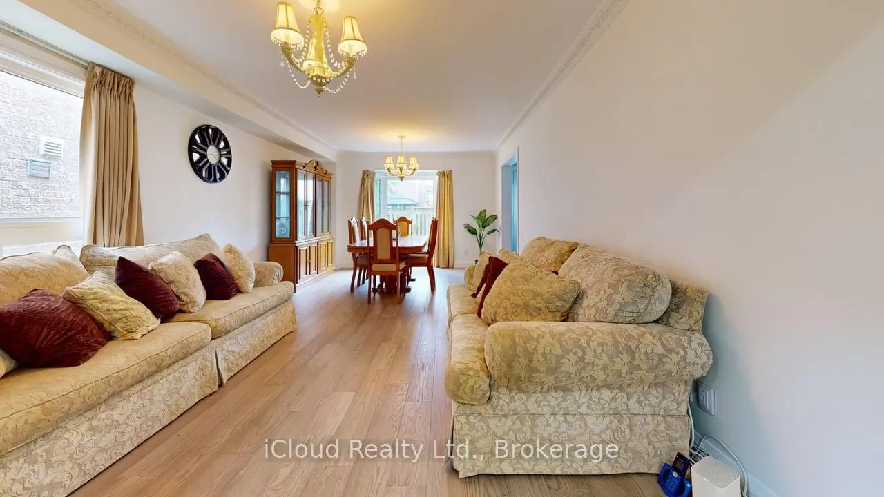 71 Tufton Crescent
