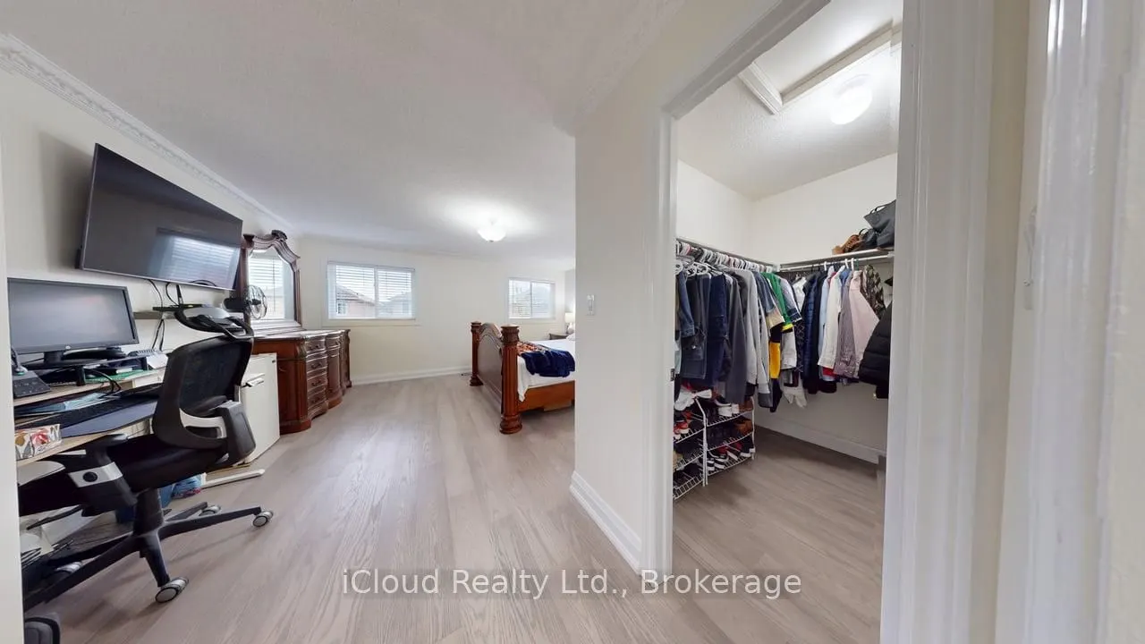 71 Tufton Crescent
