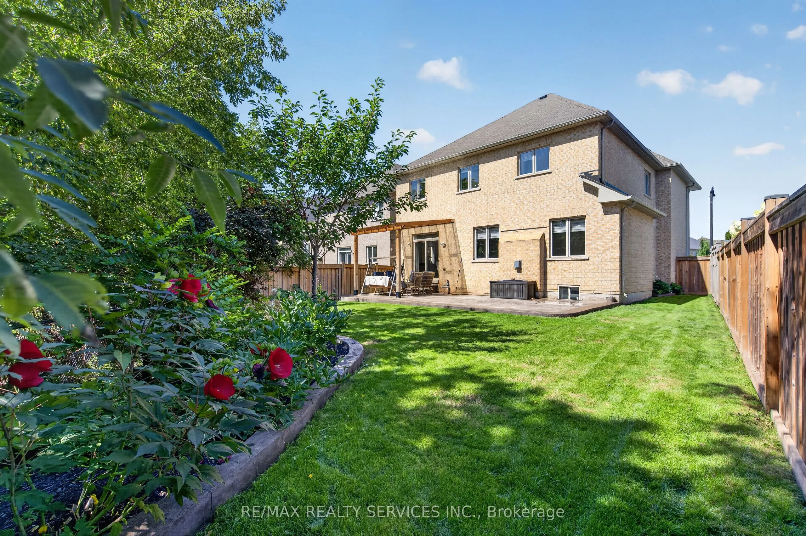 15 Bonnie Braes Drive