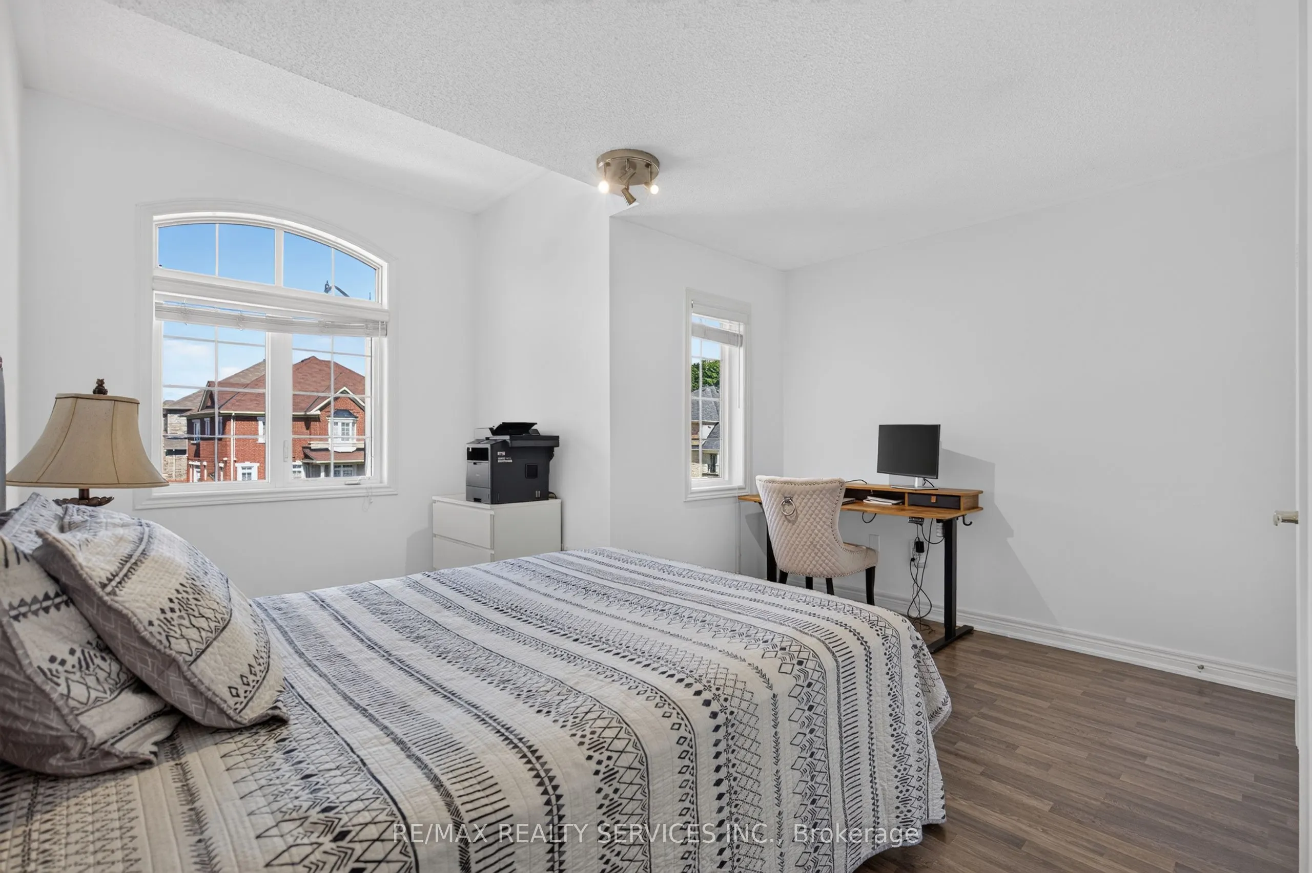15 Bonnie Braes Drive