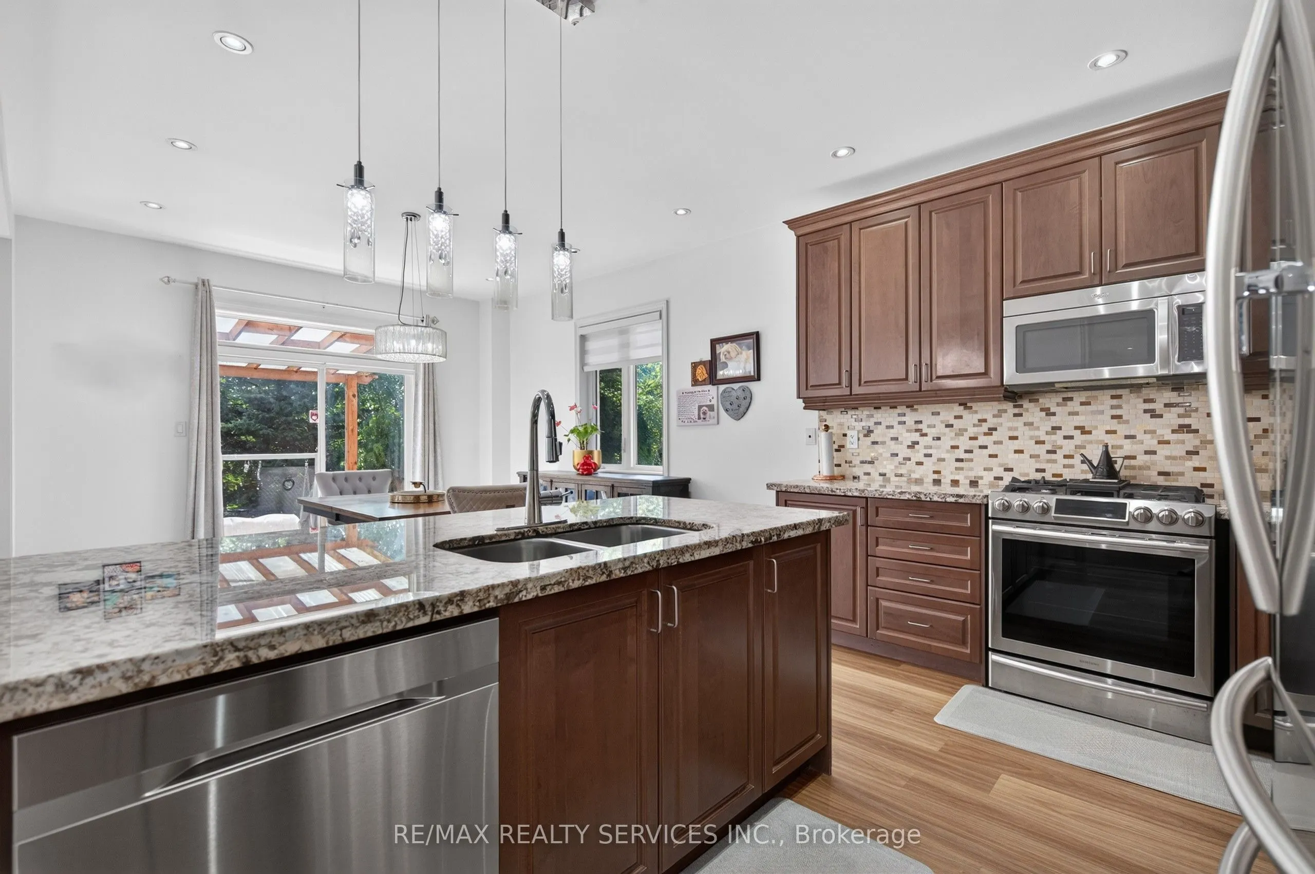 15 Bonnie Braes Drive