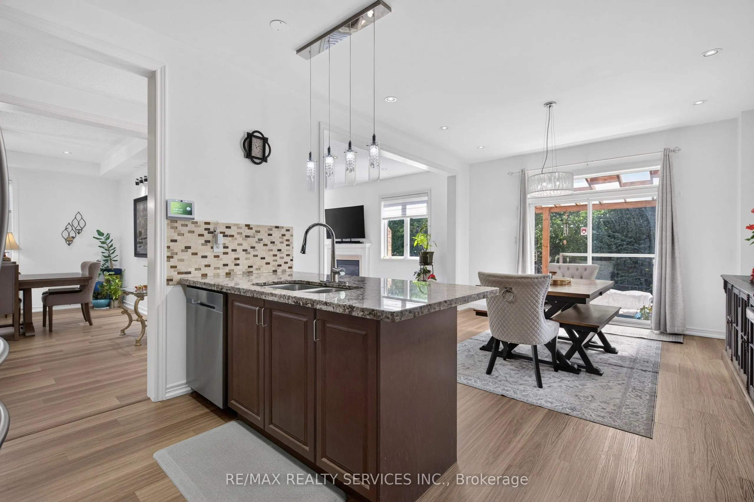 15 Bonnie Braes Drive