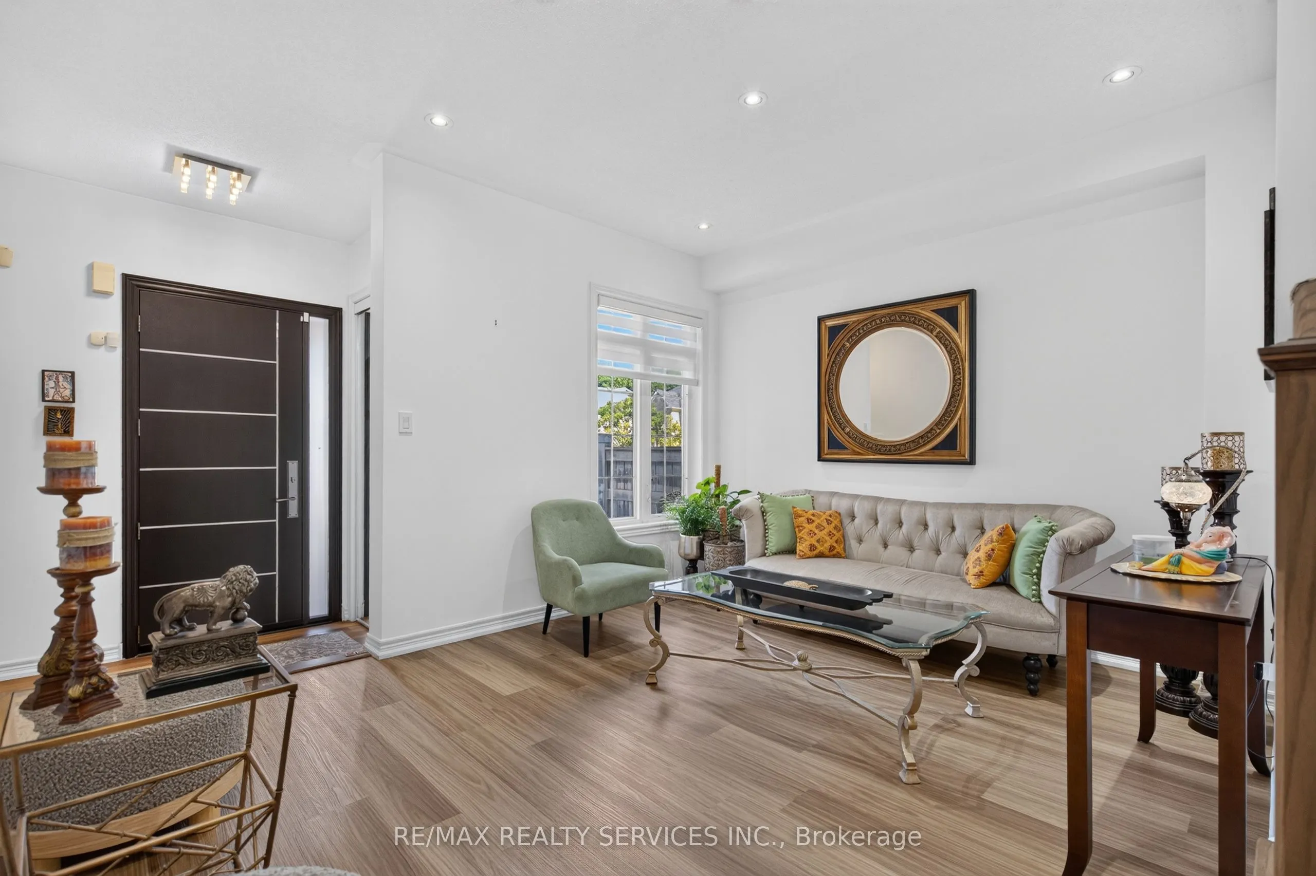15 Bonnie Braes Drive
