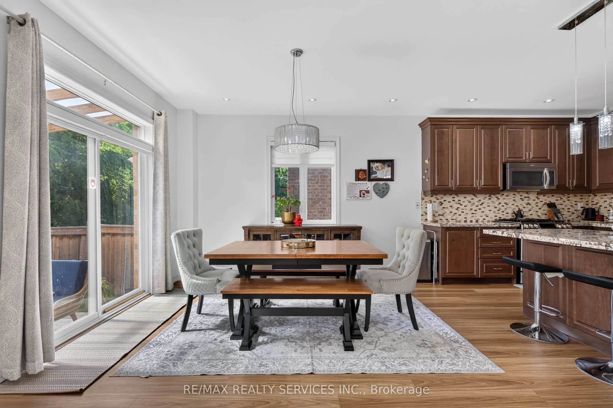 15 Bonnie Braes Drive