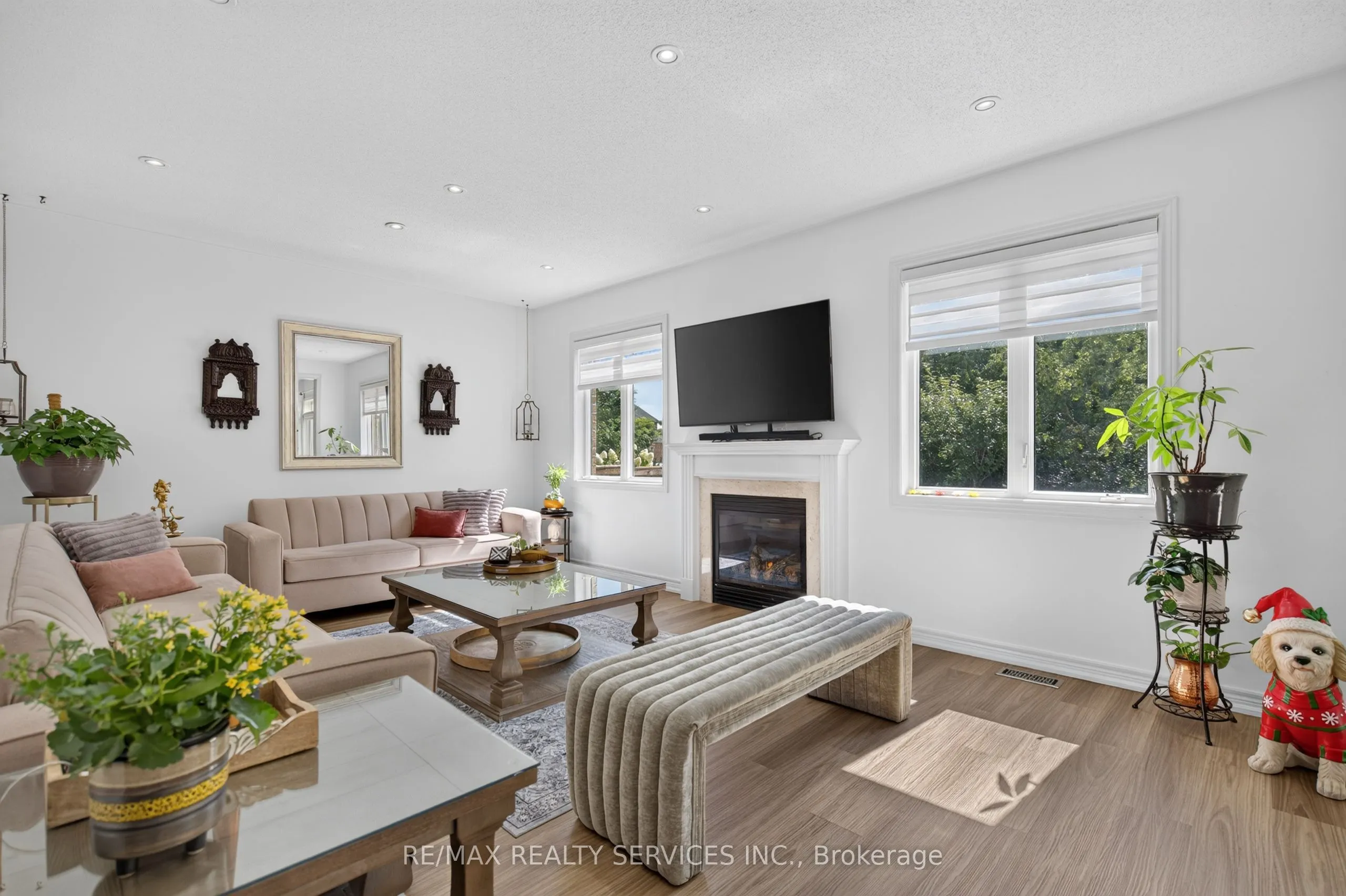 15 Bonnie Braes Drive