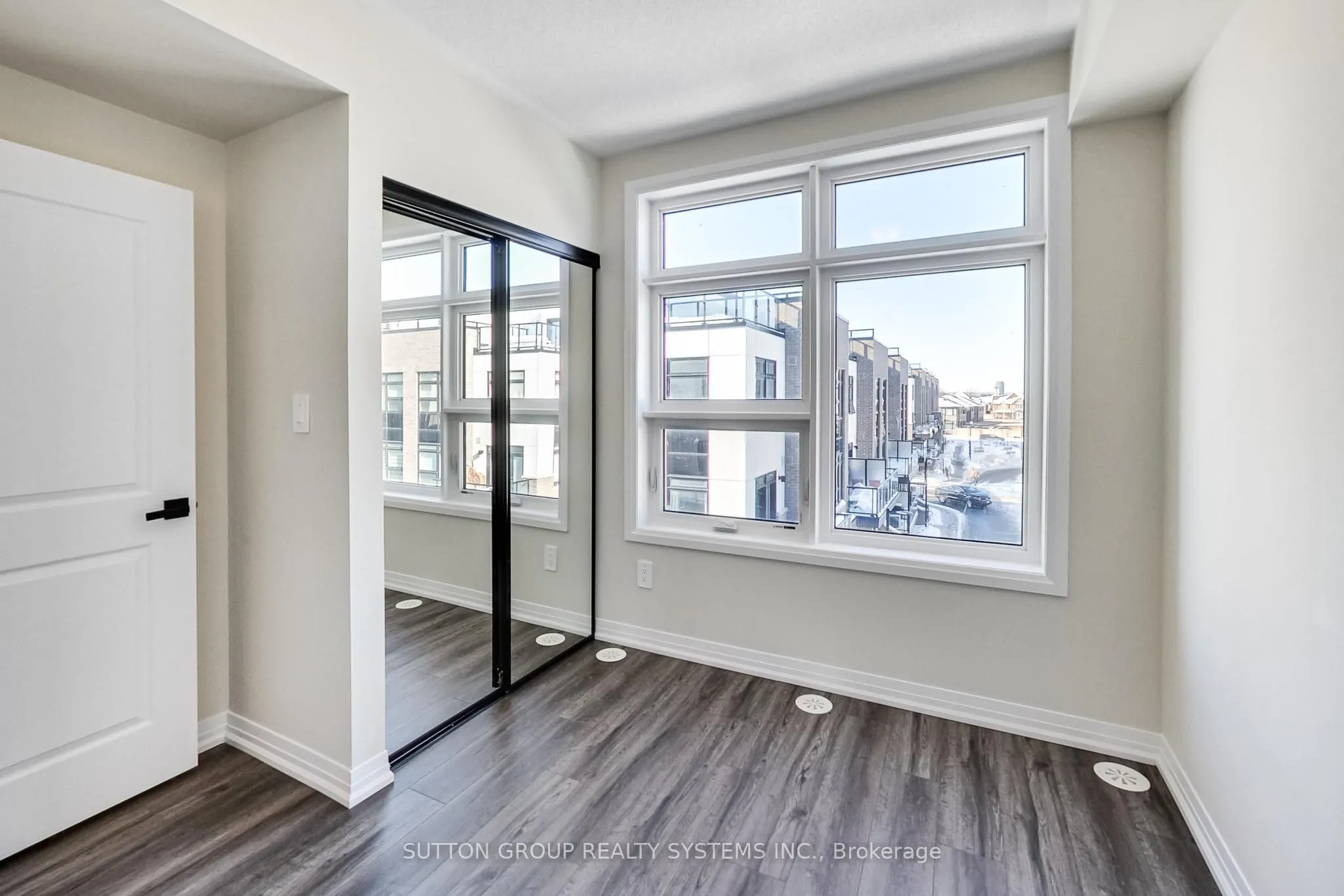 1585 Rose Way #114