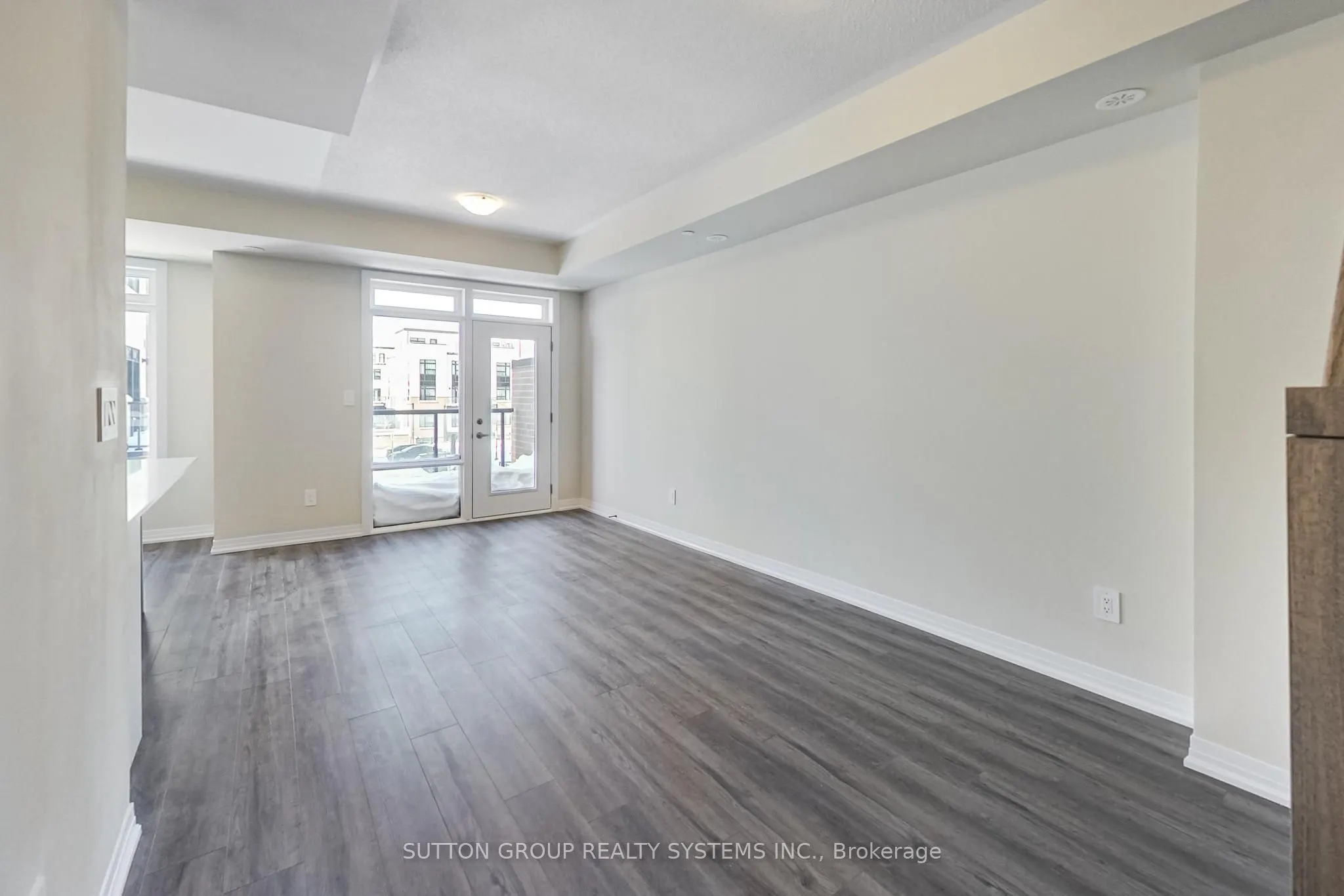 1585 Rose Way #114