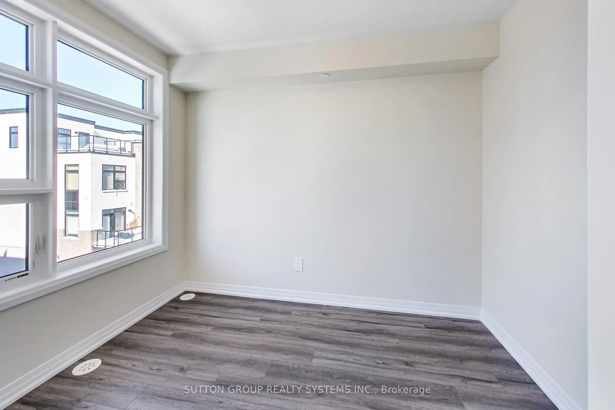 1585 Rose Way #114
