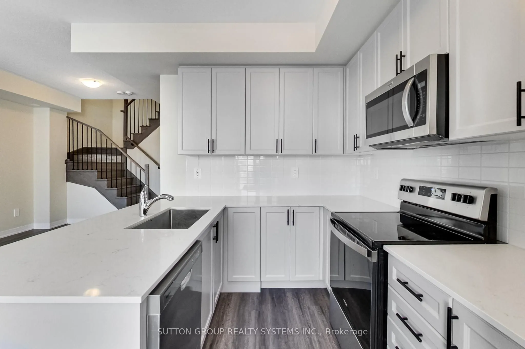 1585 Rose Way #114