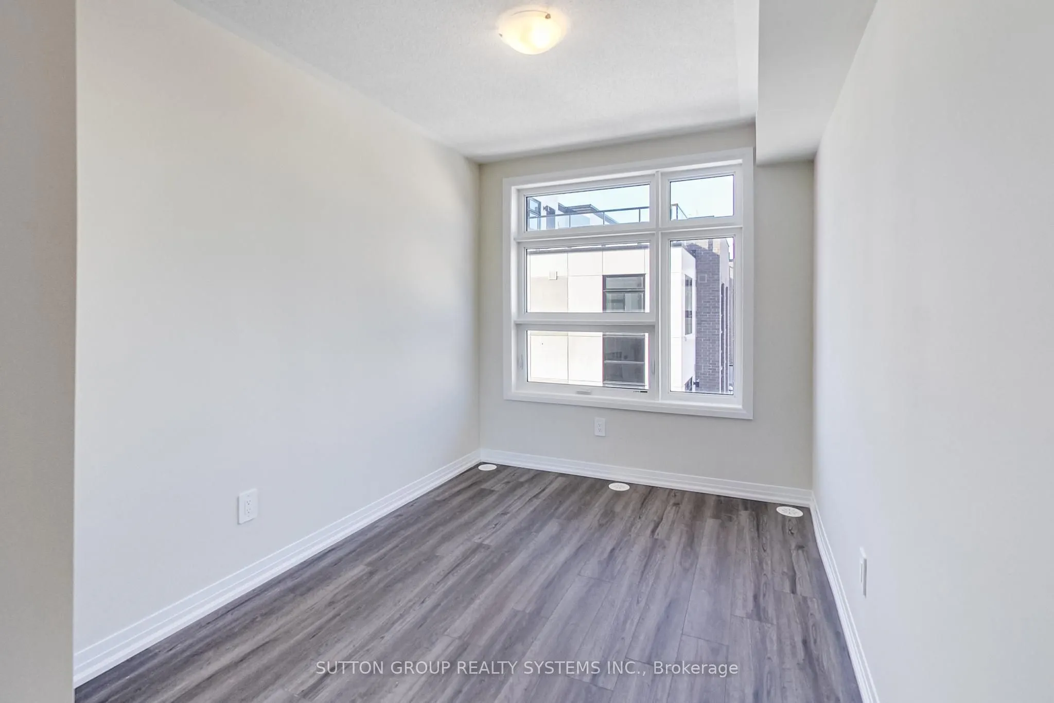 1585 Rose Way #114