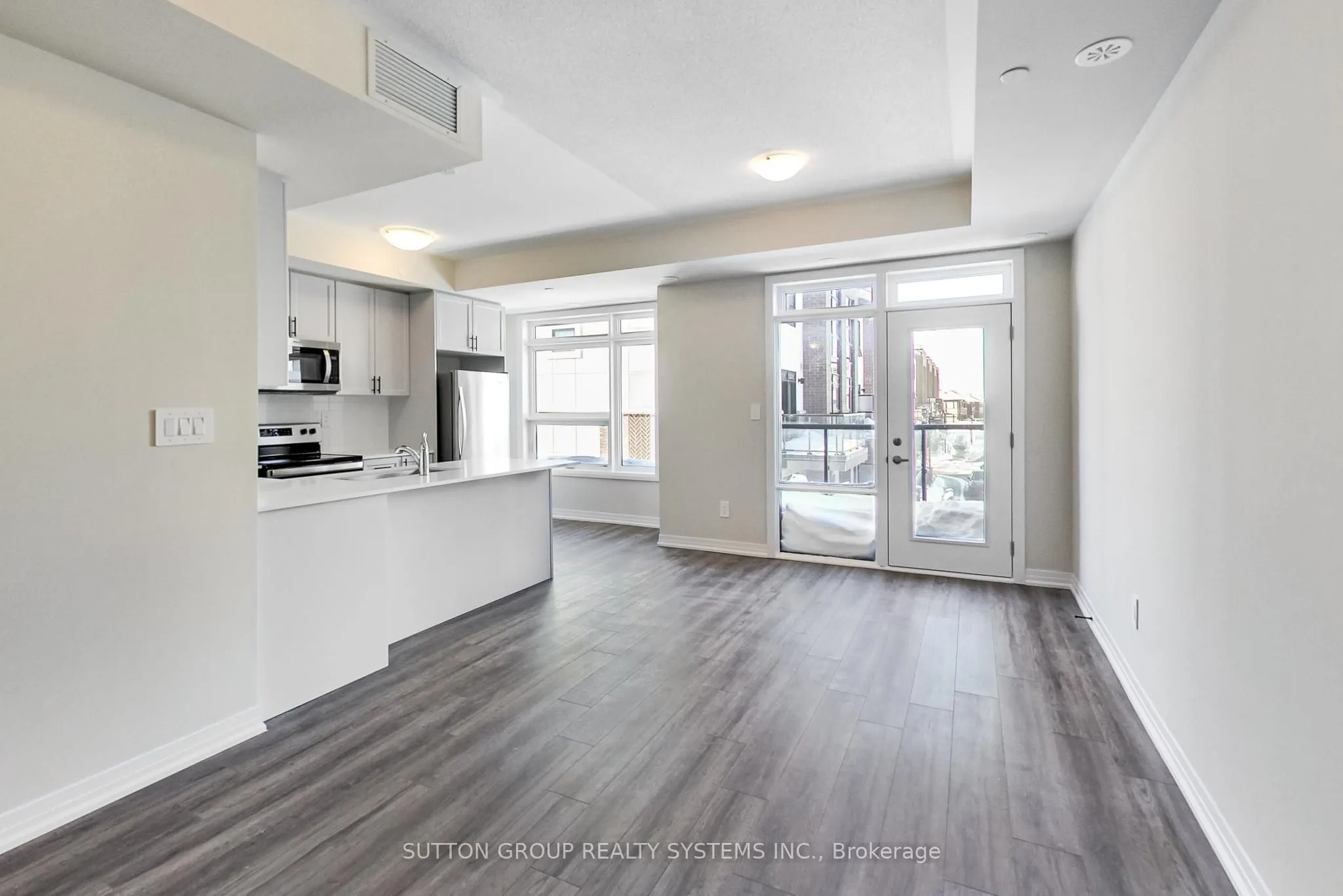 1585 Rose Way #114