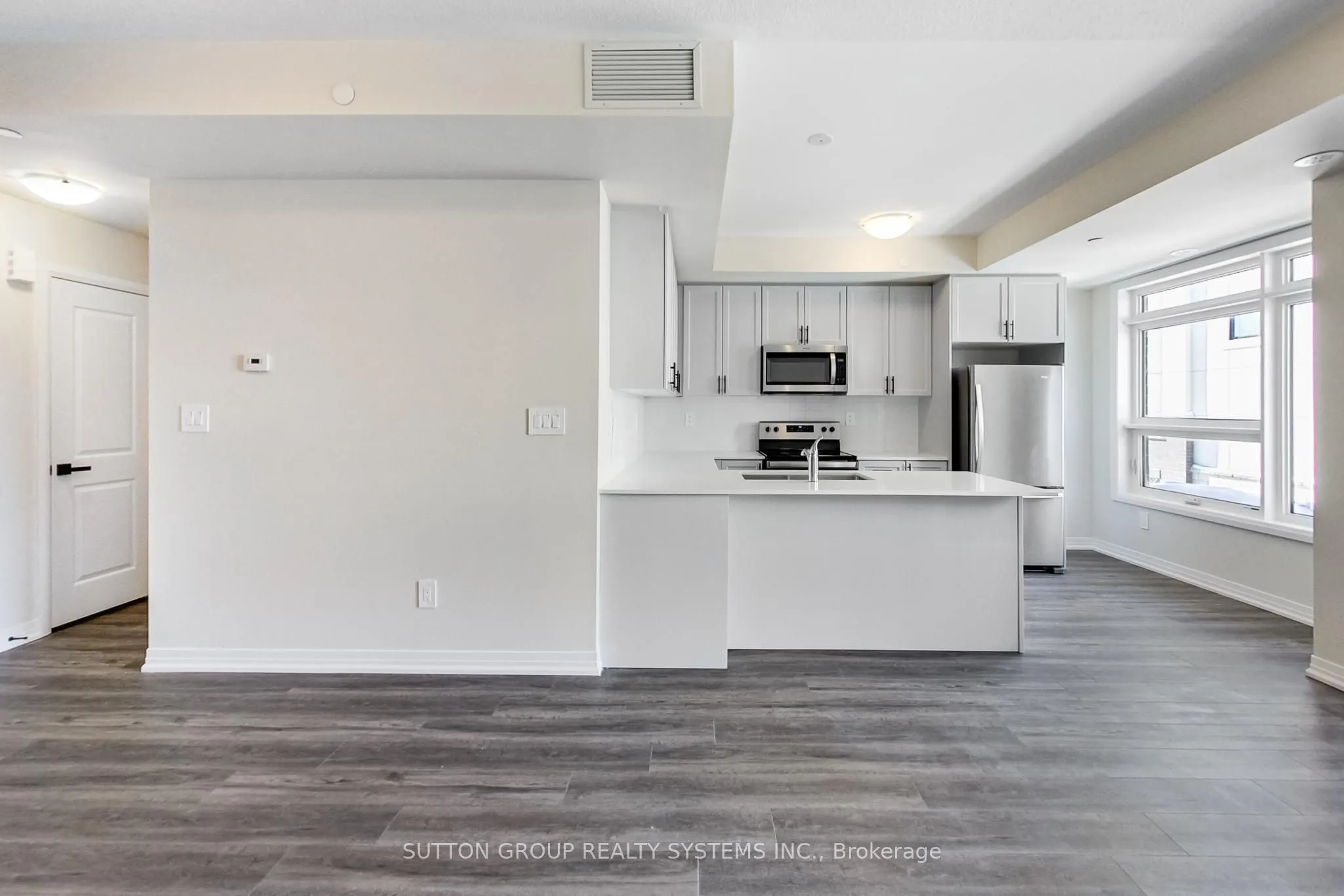 1585 Rose Way #114