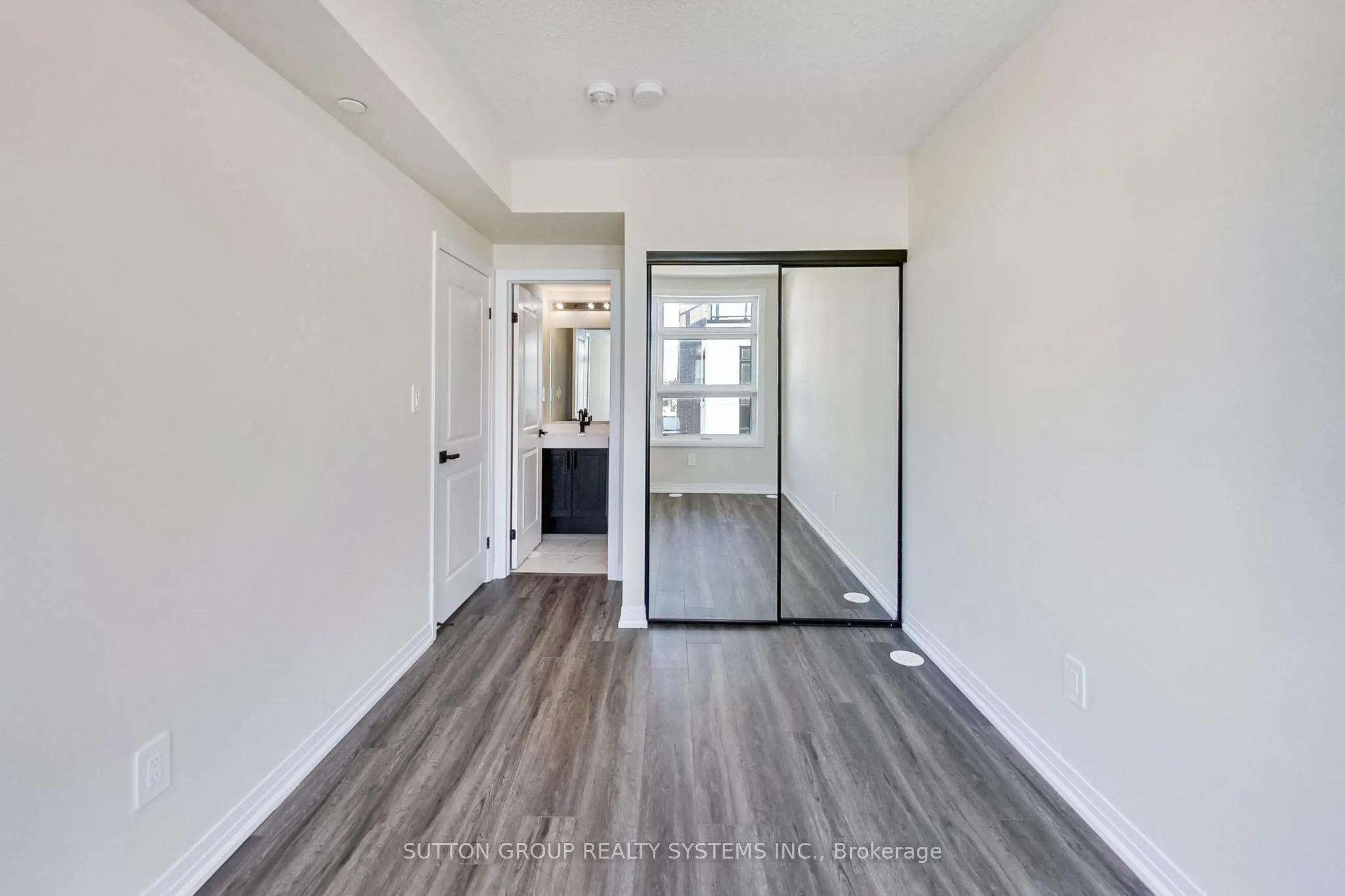 1585 Rose Way #114