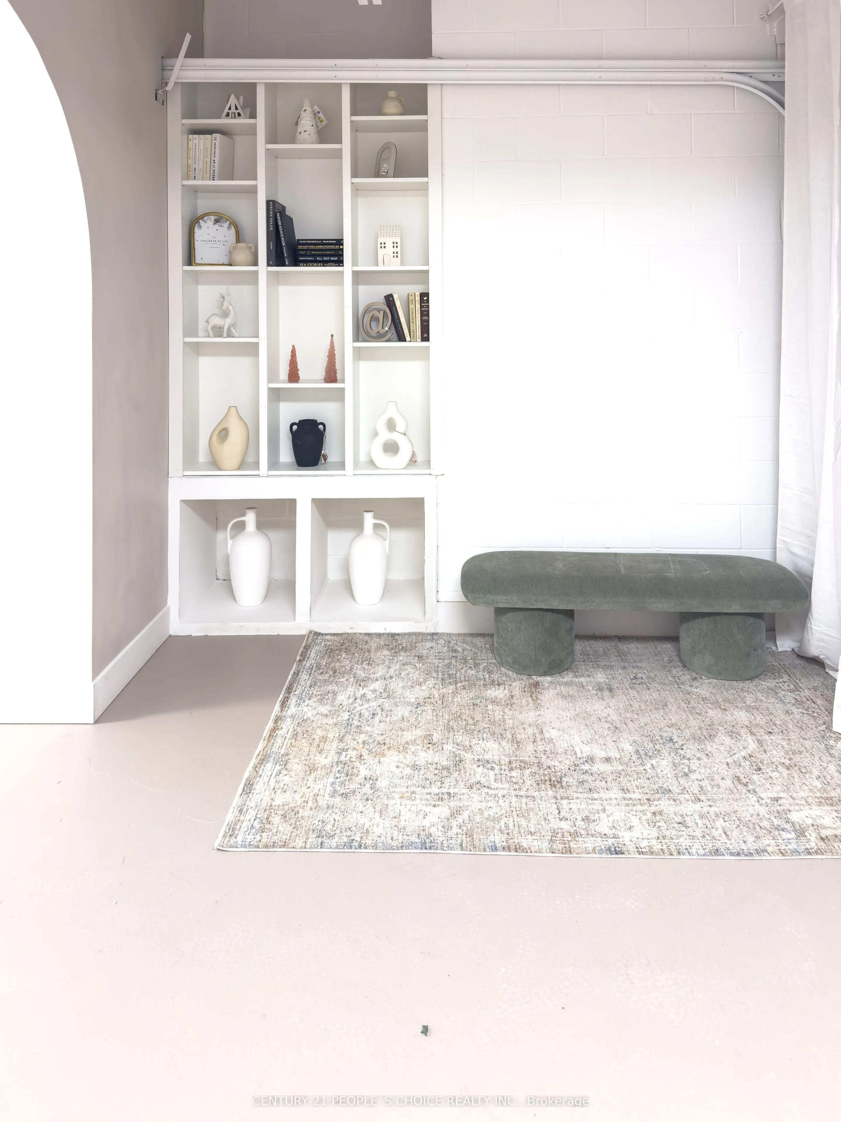 1185 Queensway E #8