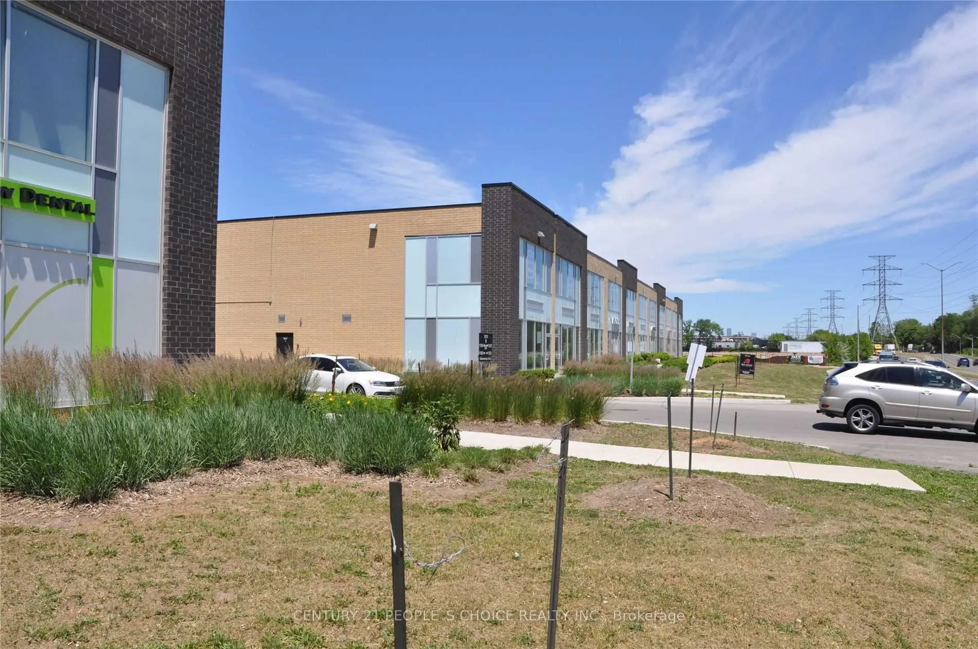 1185 Queensway E #8