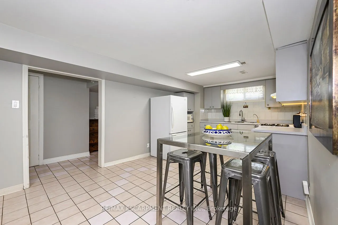3726 Holden Crescent