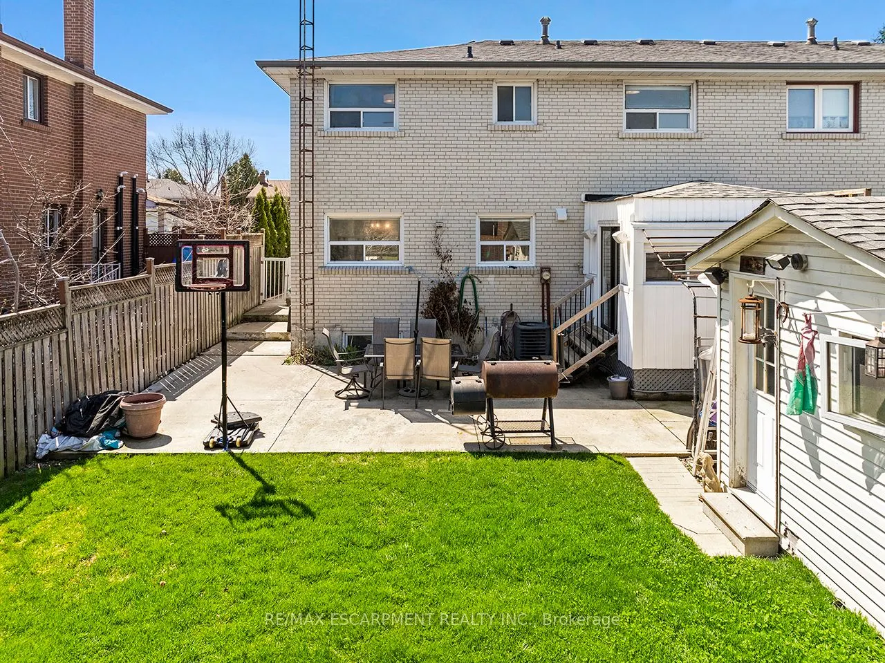 3726 Holden Crescent