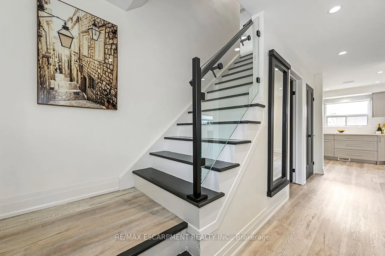 3726 Holden Crescent