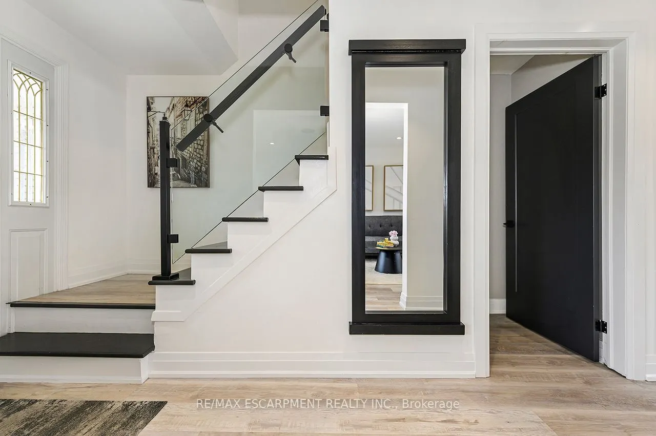 3726 Holden Crescent